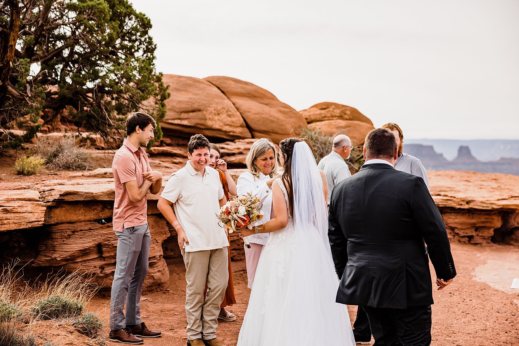 Moab-Elopement-at-Arches-National-Park-and-Dead-Horse-Point-State-Park_0031.jpg