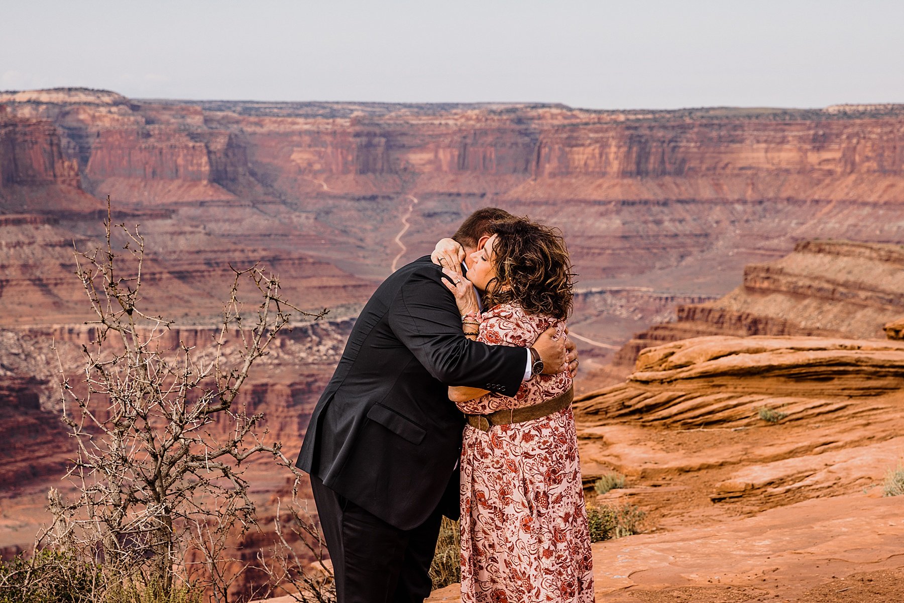 Moab-Elopement-at-Arches-National-Park-and-Dead-Horse-Point-State-Park_0033.jpg