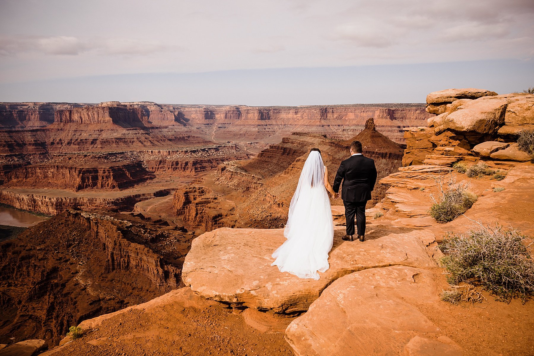 Moab-Elopement-at-Arches-National-Park-and-Dead-Horse-Point-State-Park_0043.jpg