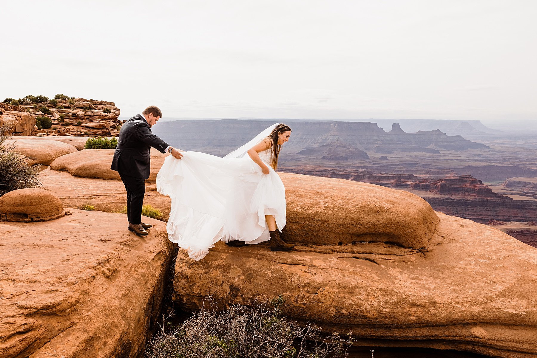 Moab-Elopement-at-Arches-National-Park-and-Dead-Horse-Point-State-Park_0044.jpg