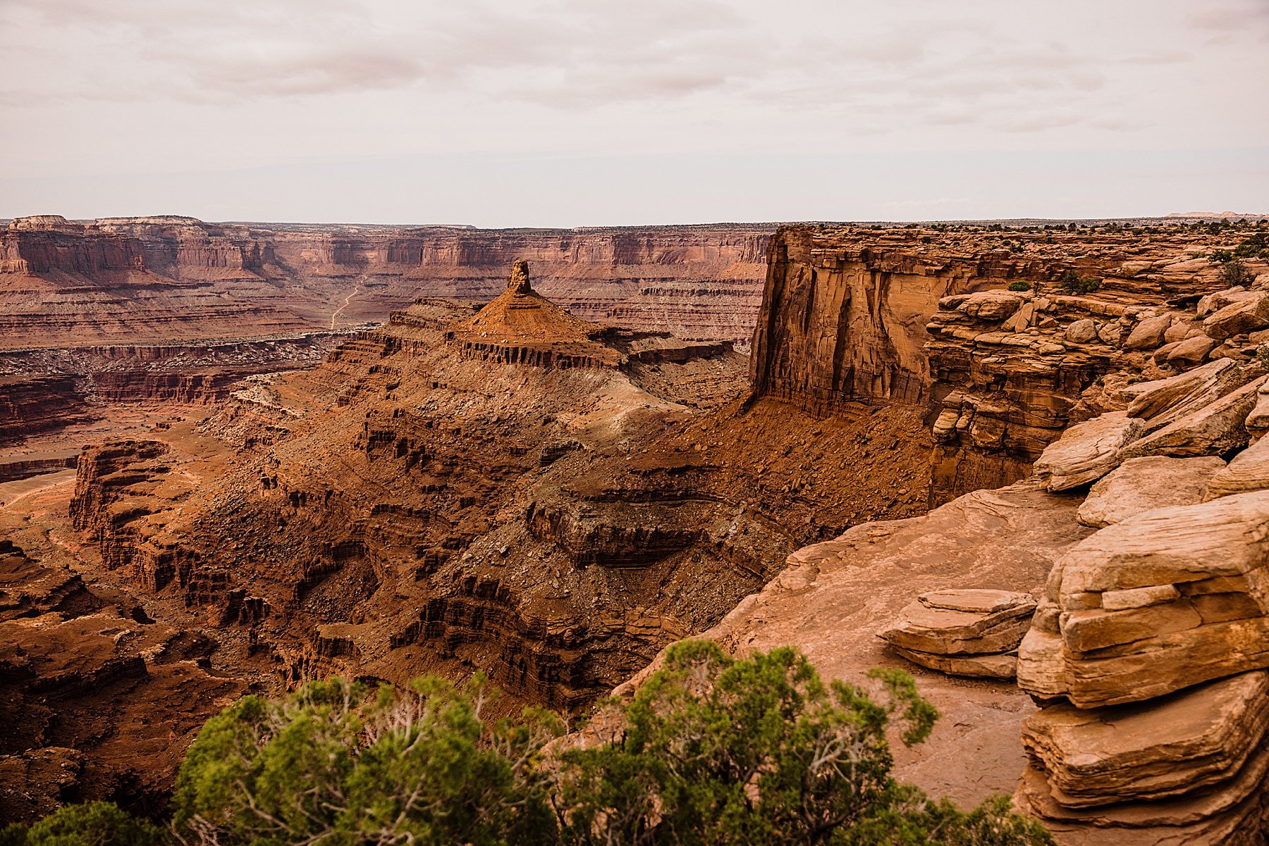 Moab-Elopement-at-Arches-National-Park-and-Dead-Horse-Point-State-Park_0056.jpg