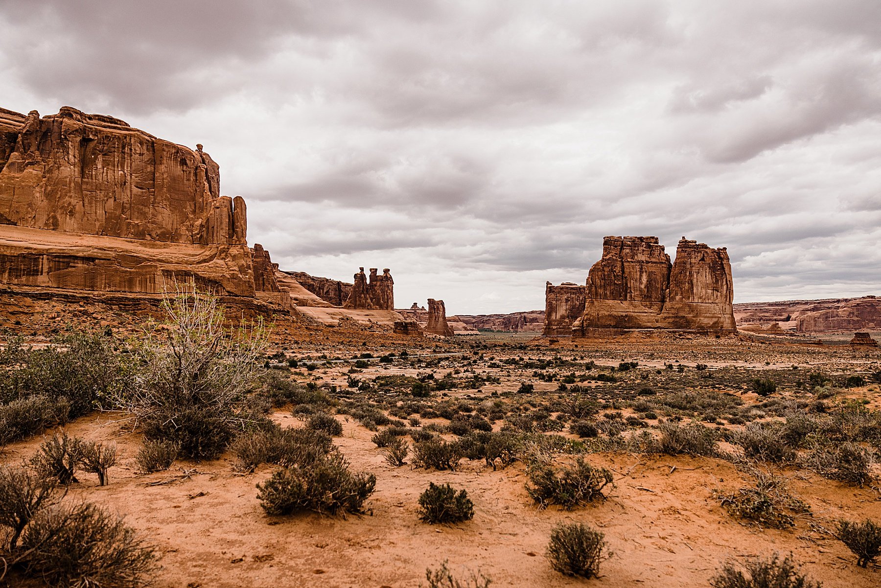 Moab-Elopement-at-Arches-National-Park-and-Dead-Horse-Point-State-Park_0059.jpg