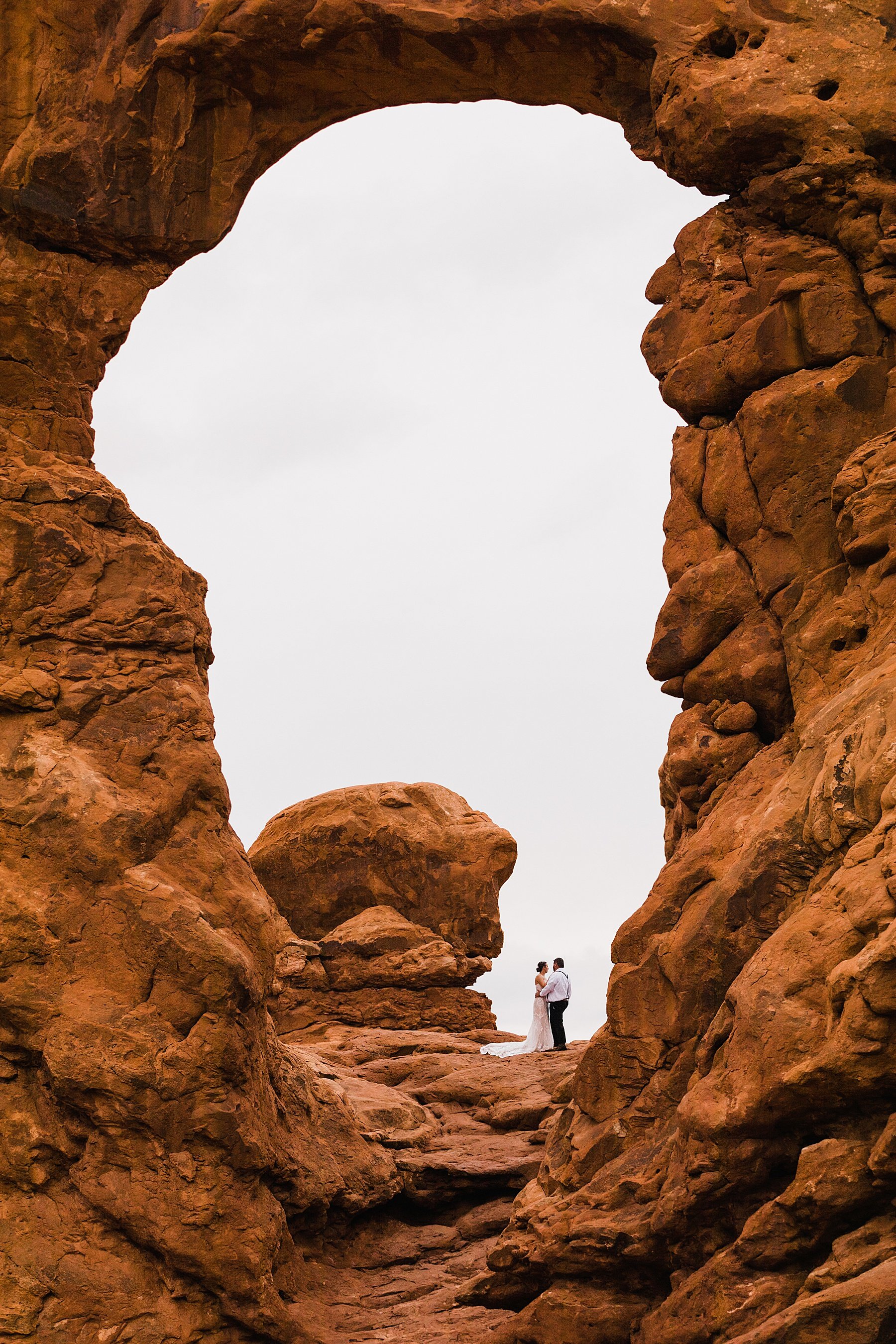 Moab-Elopement-at-Arches-National-Park-and-Dead-Horse-Point-State-Park_0067.jpg