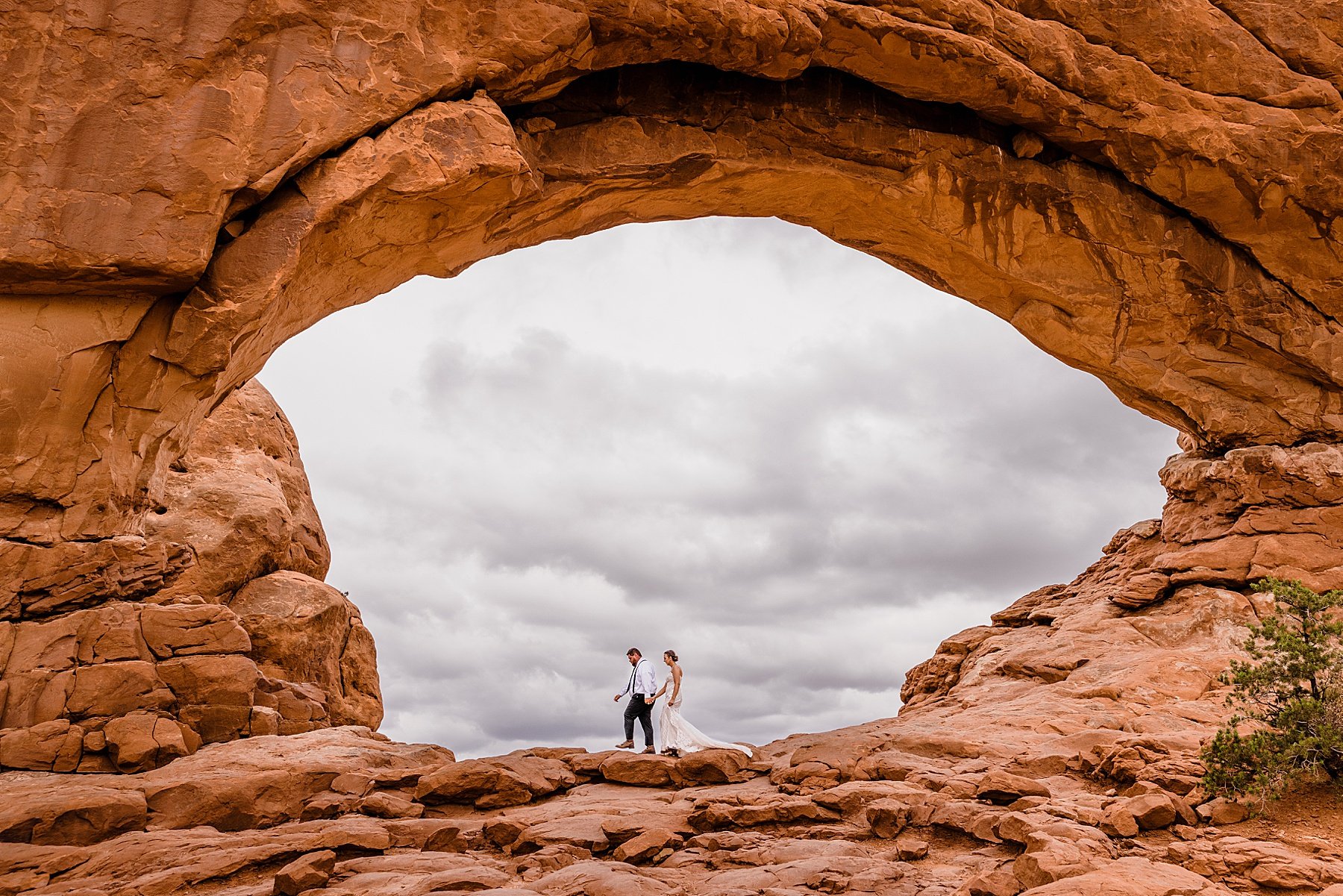 Moab-Elopement-at-Arches-National-Park-and-Dead-Horse-Point-State-Park_0071.jpg
