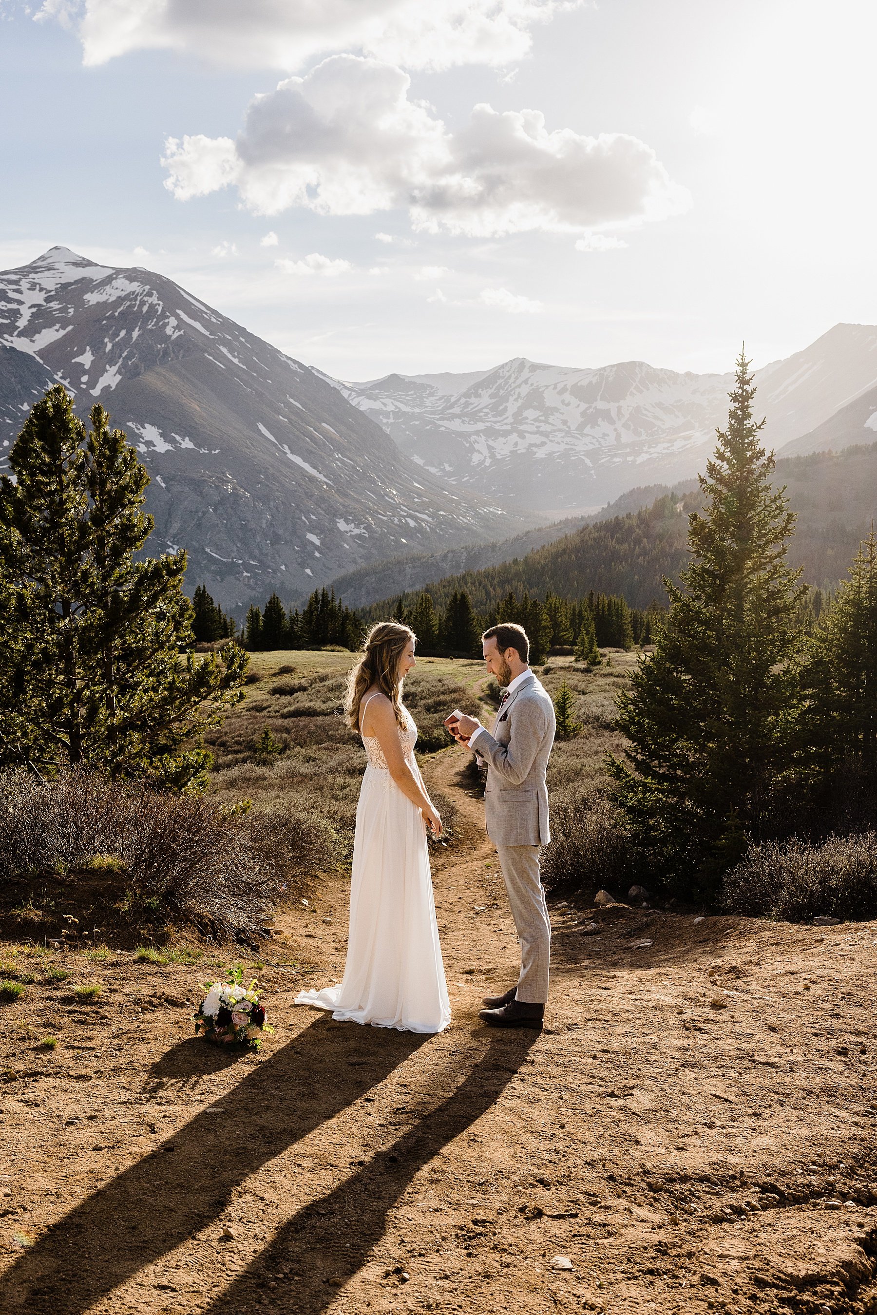 Colorado-Hiking-Elopement-Photographer_0051.jpg