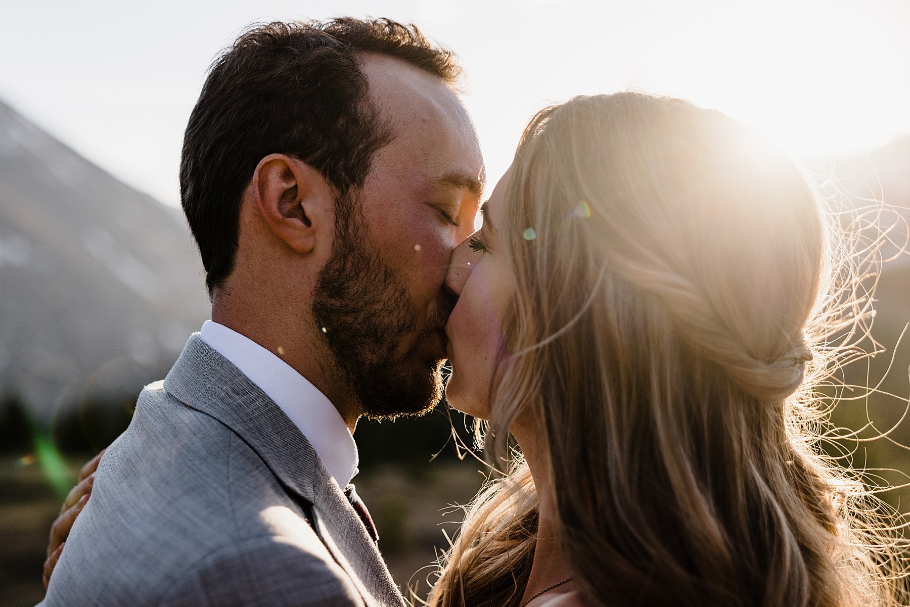 Colorado-Hiking-Elopement-Photographer_0076.jpg