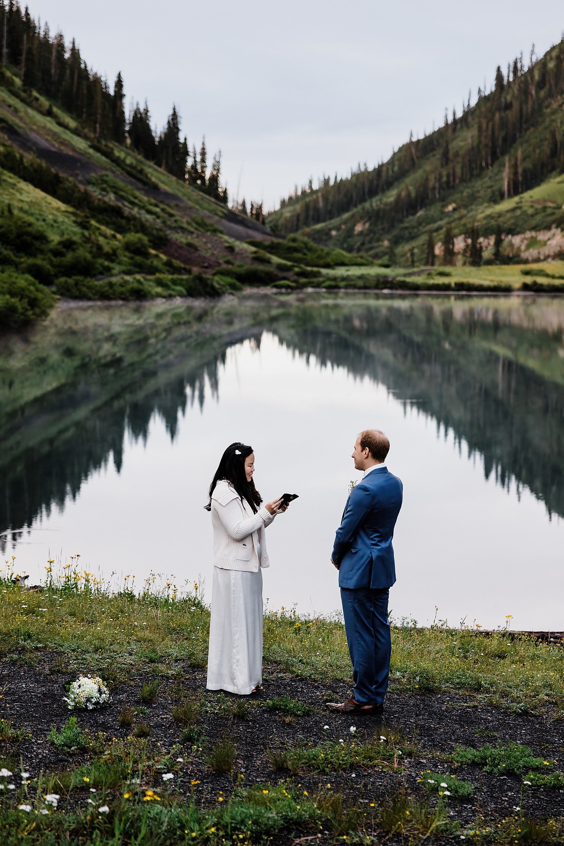 Wildflower-Elopement-in-Crested-Butte-Colorado_0013.jpg