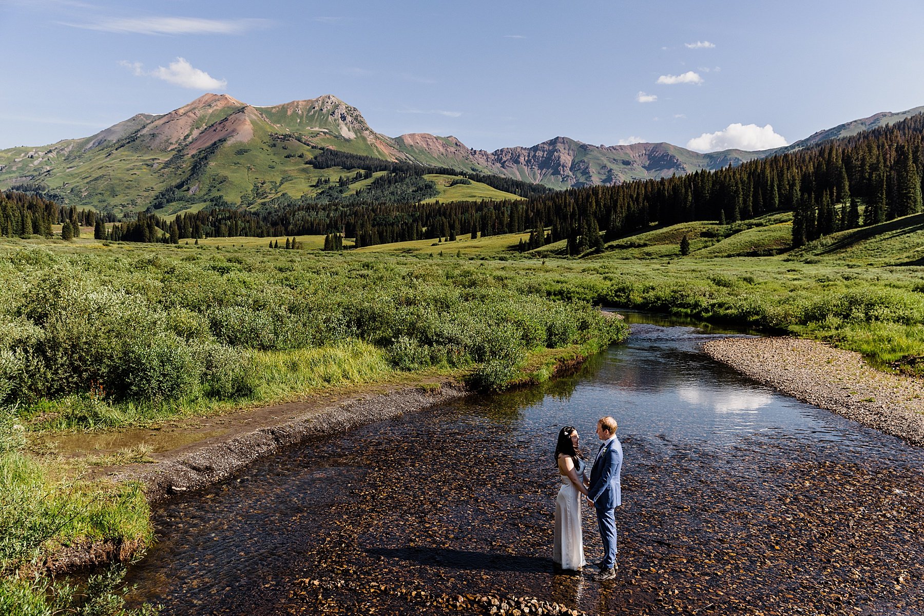 Wildflower-Elopement-in-Crested-Butte-Colorado_0041.jpg