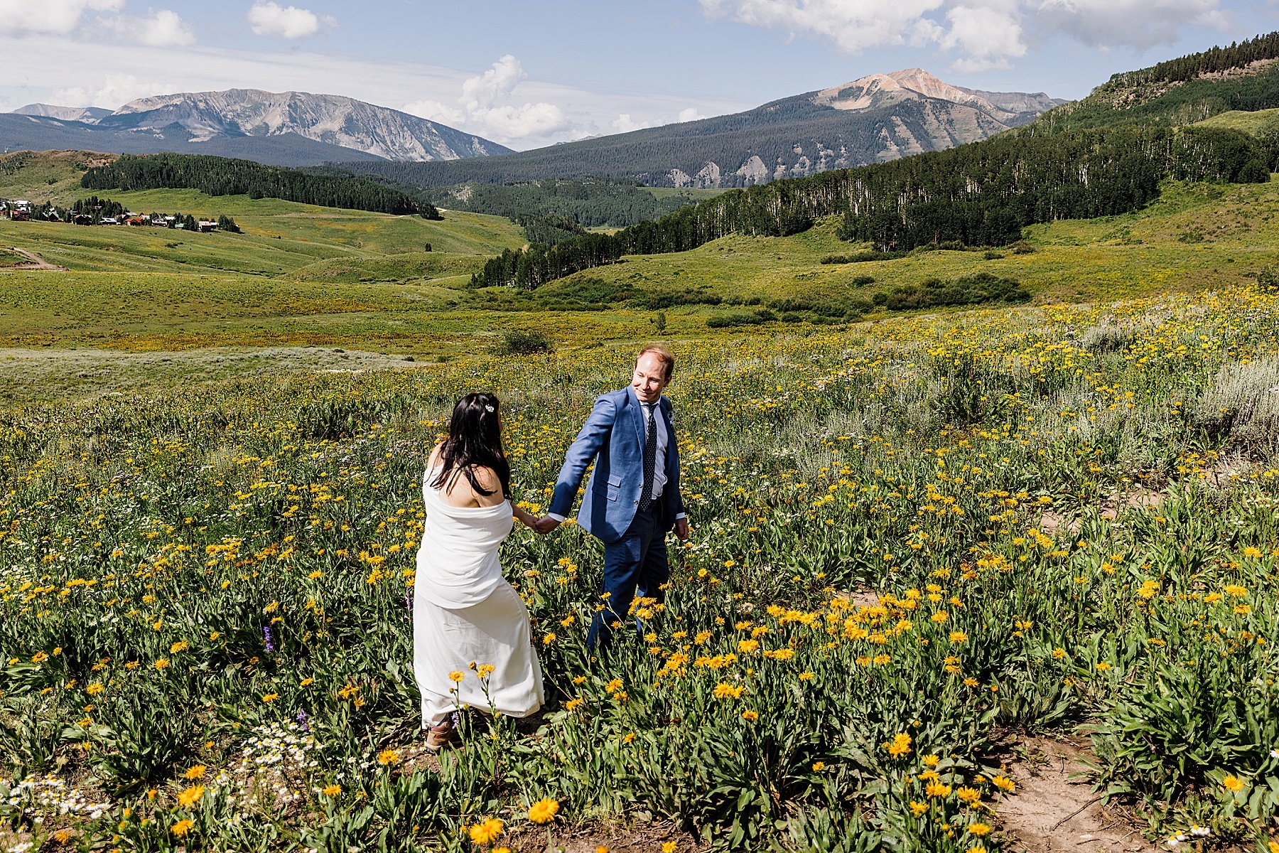 Wildflower-Elopement-in-Crested-Butte-Colorado_0049.jpg