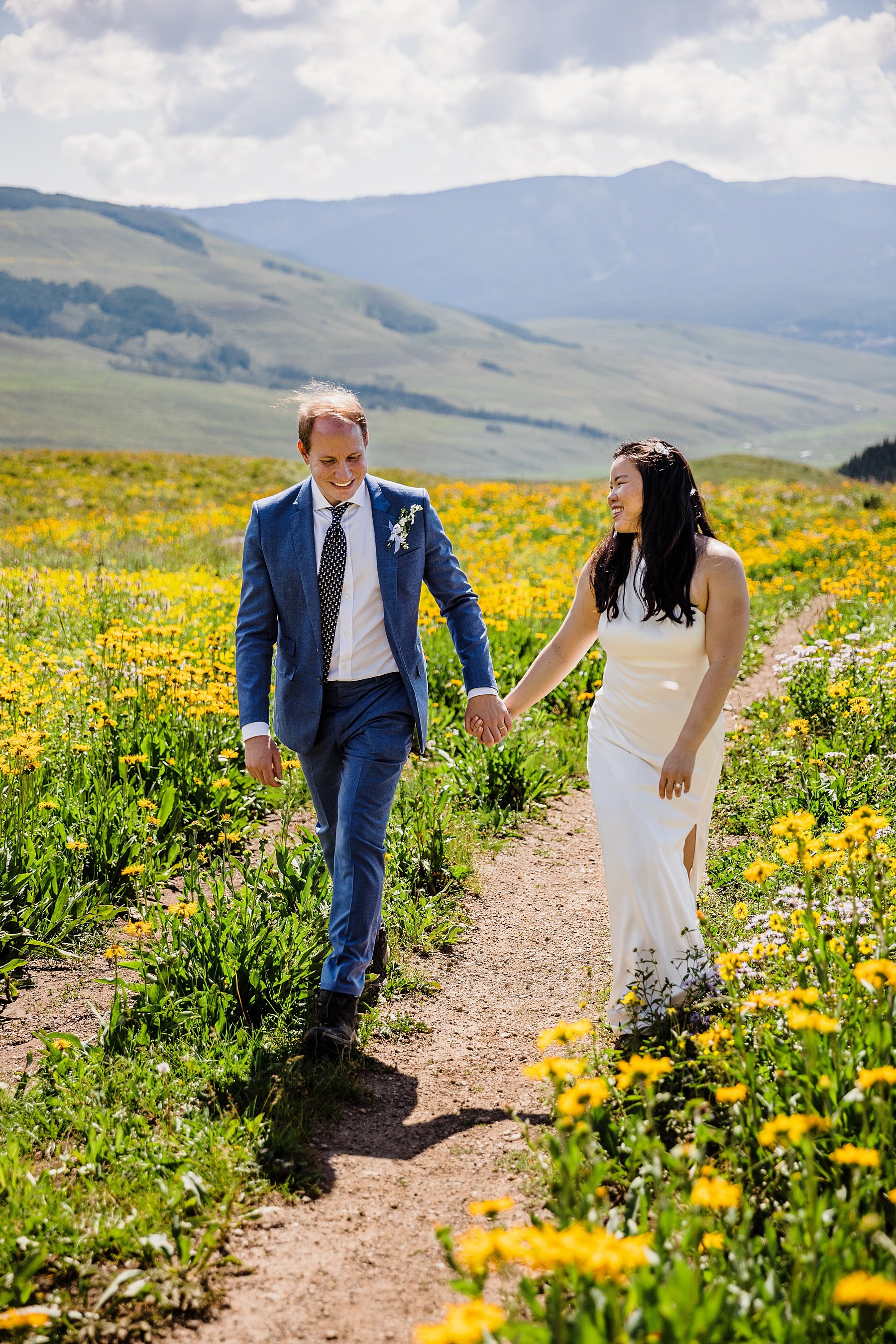 Wildflower-Elopement-in-Crested-Butte-Colorado_0053.jpg