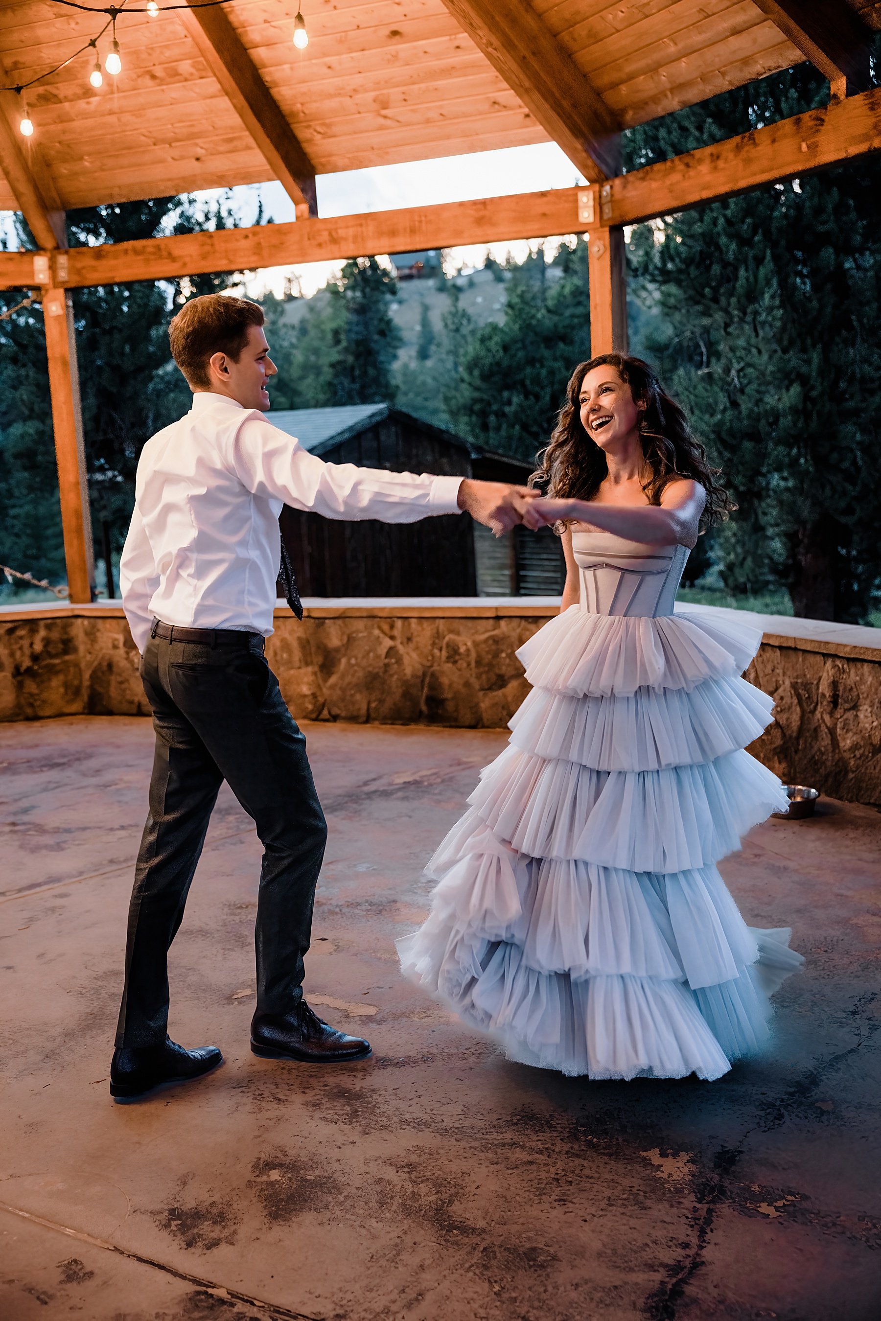 Maroon-Bells-Amphitheater-Elopement-in-Colorado_0110.jpg