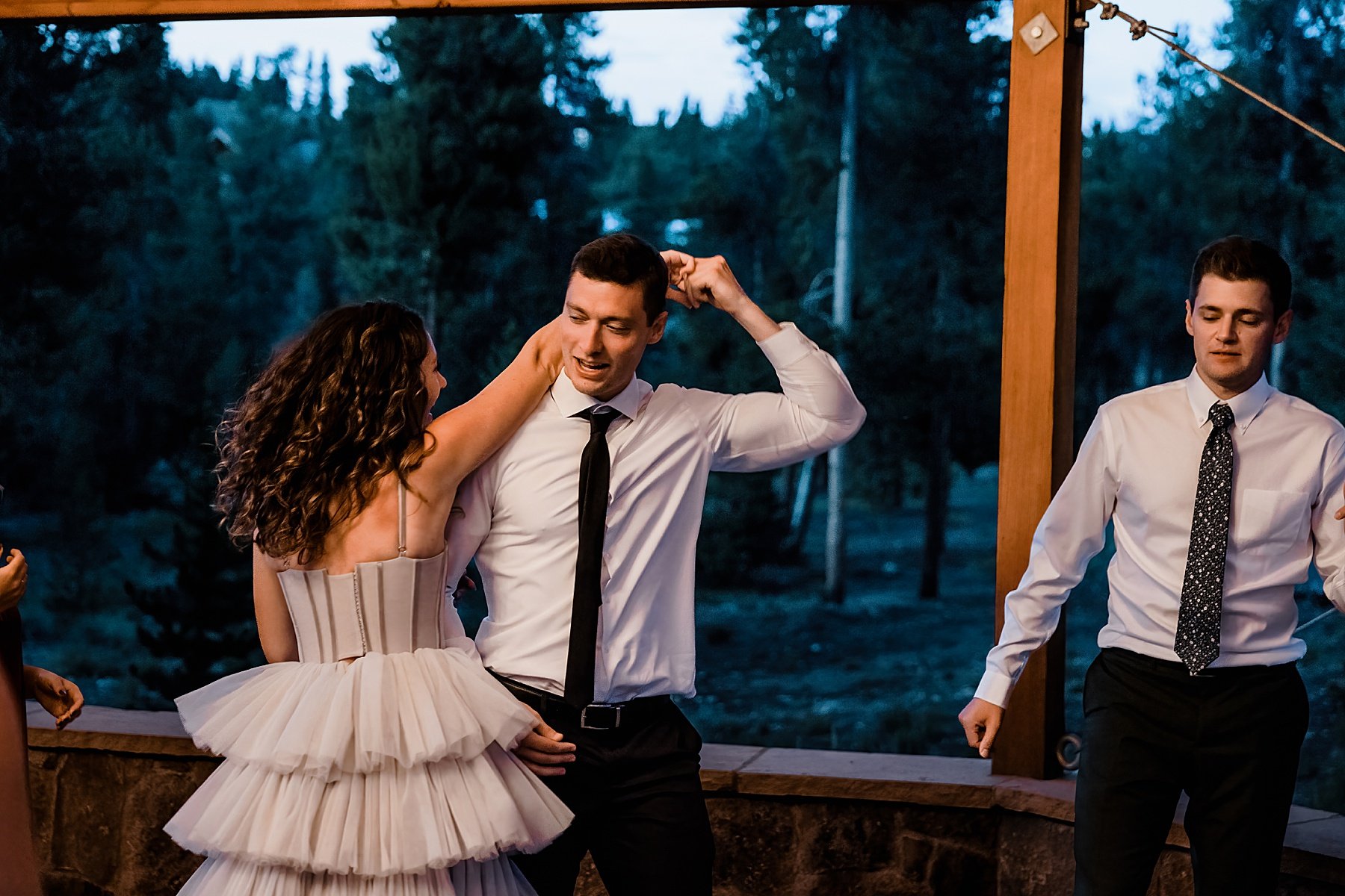 Maroon-Bells-Amphitheater-Elopement-in-Colorado_0112.jpg