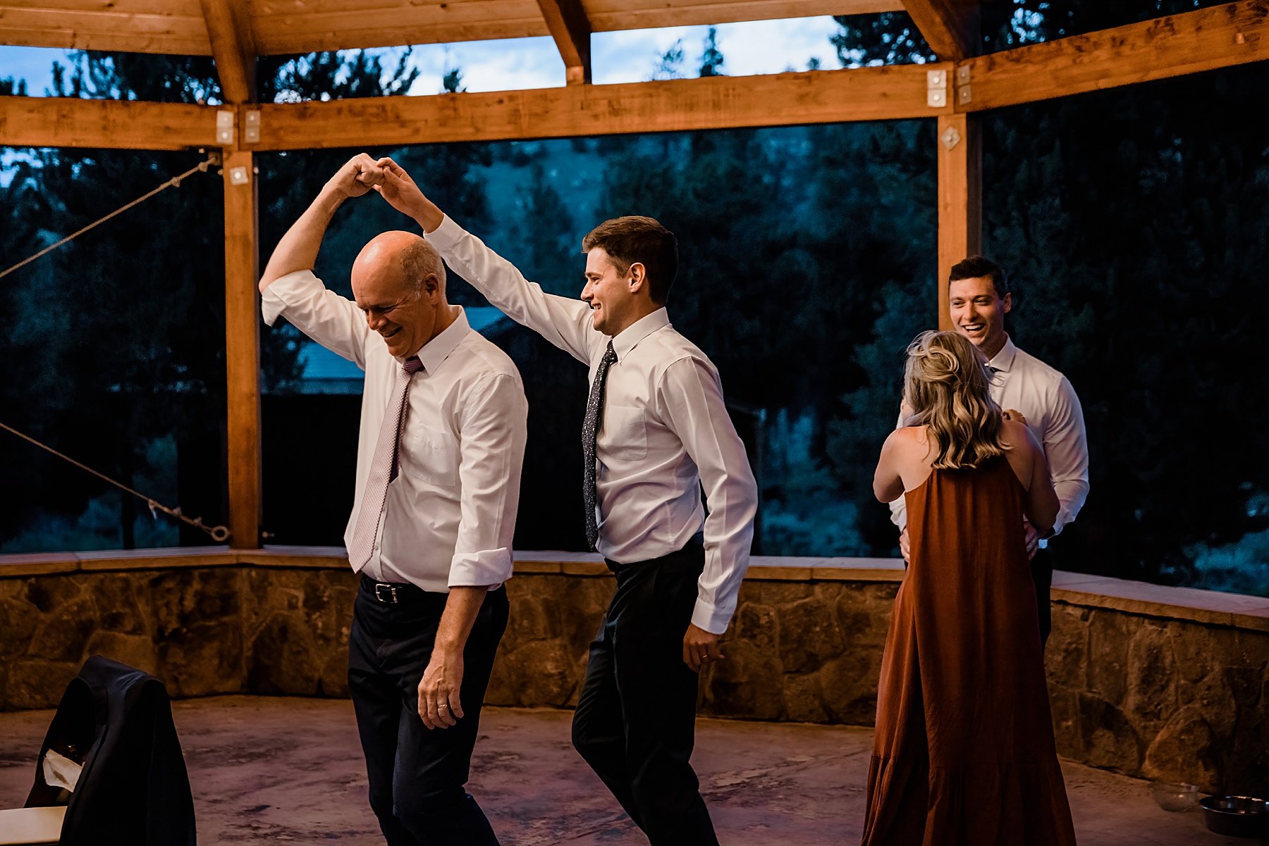 Maroon-Bells-Amphitheater-Elopement-in-Colorado_0113.jpg