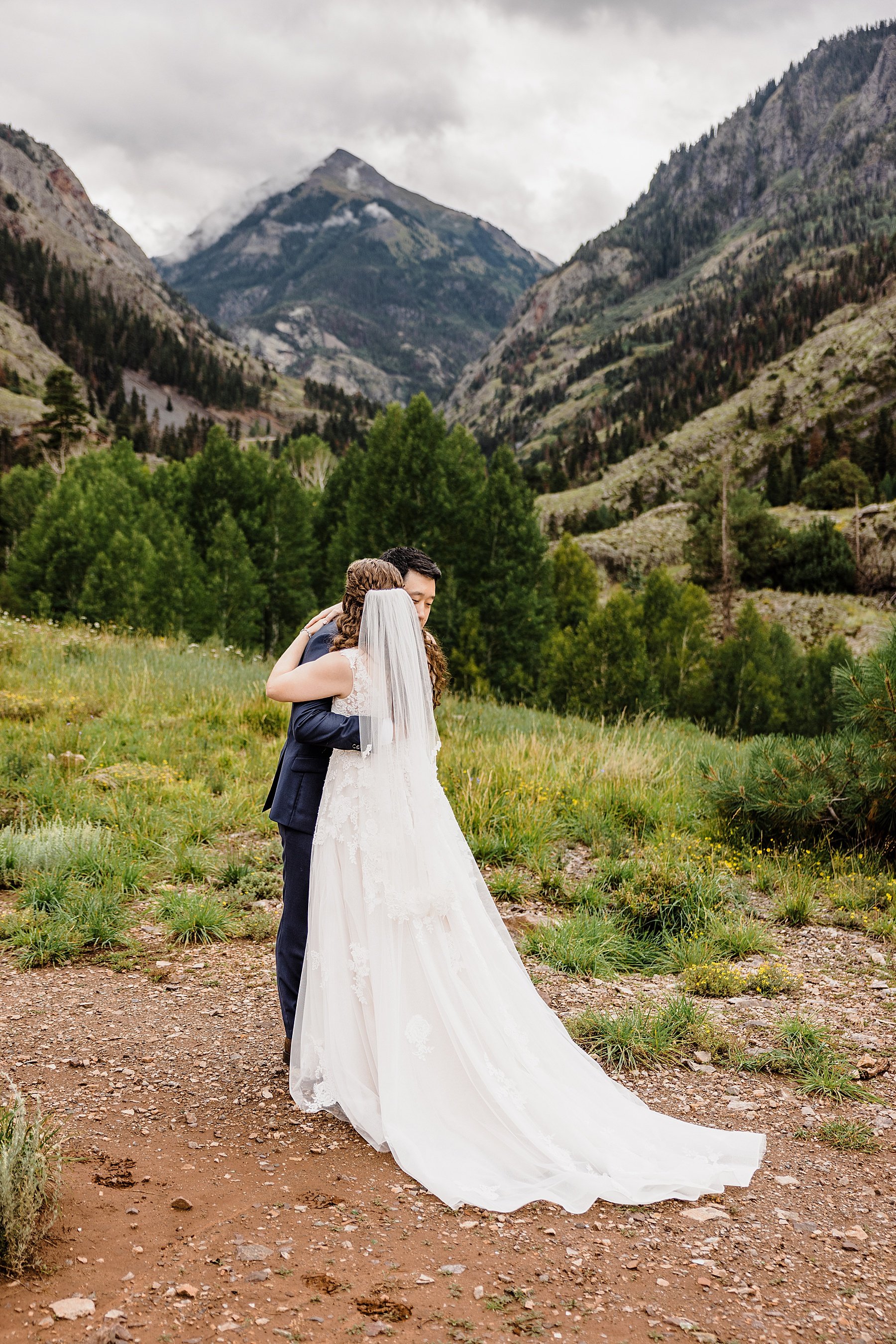 Jeep-Elopement-in-Ouray-Colorado_0005.jpg