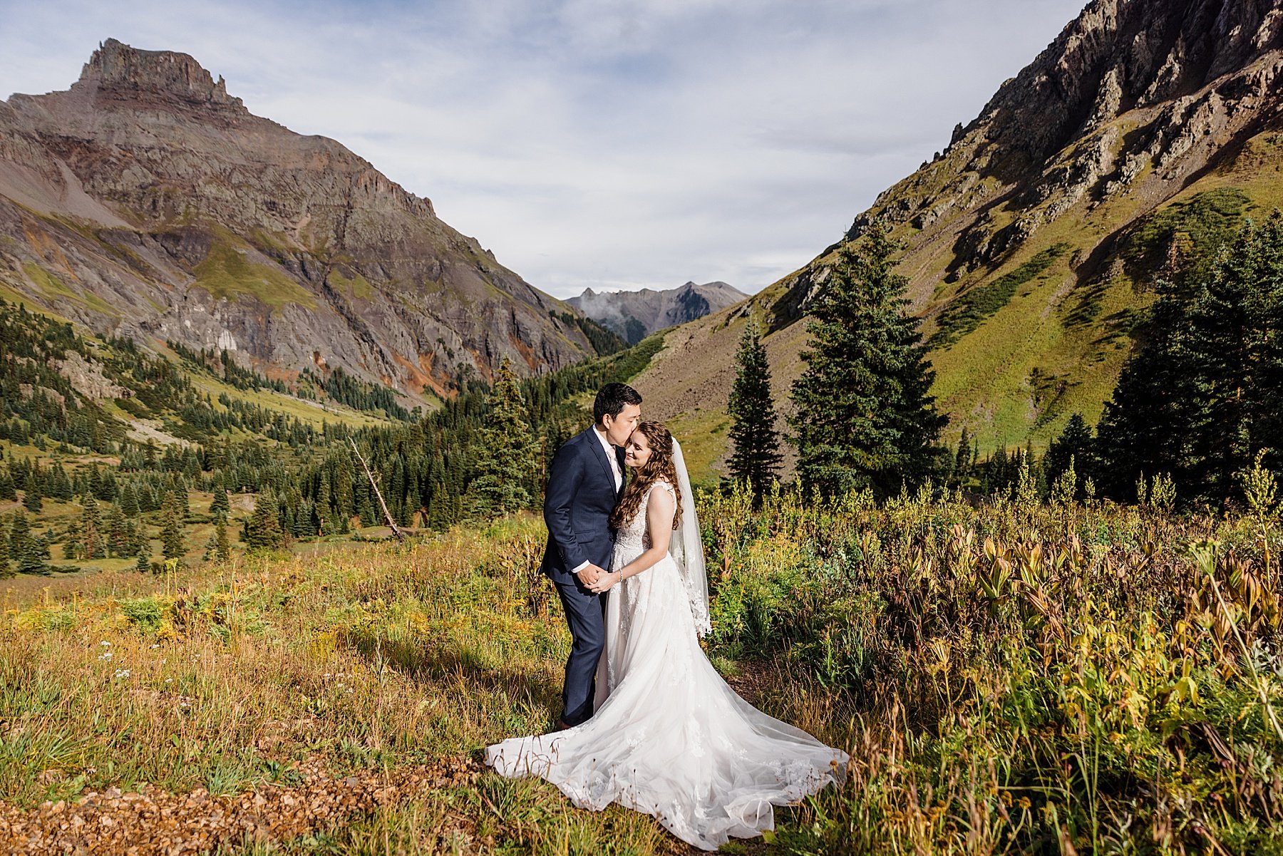 Jeep-Elopement-in-Ouray-Colorado_0040.jpg