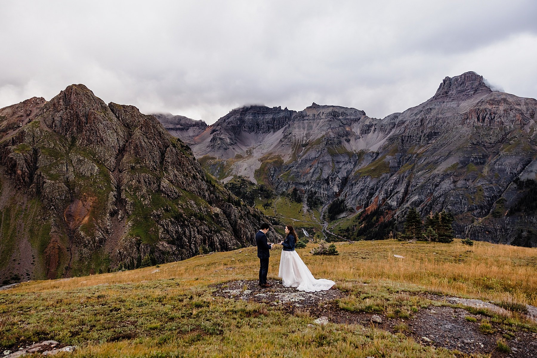 Jeep-Elopement-in-Ouray-Colorado_0059.jpg