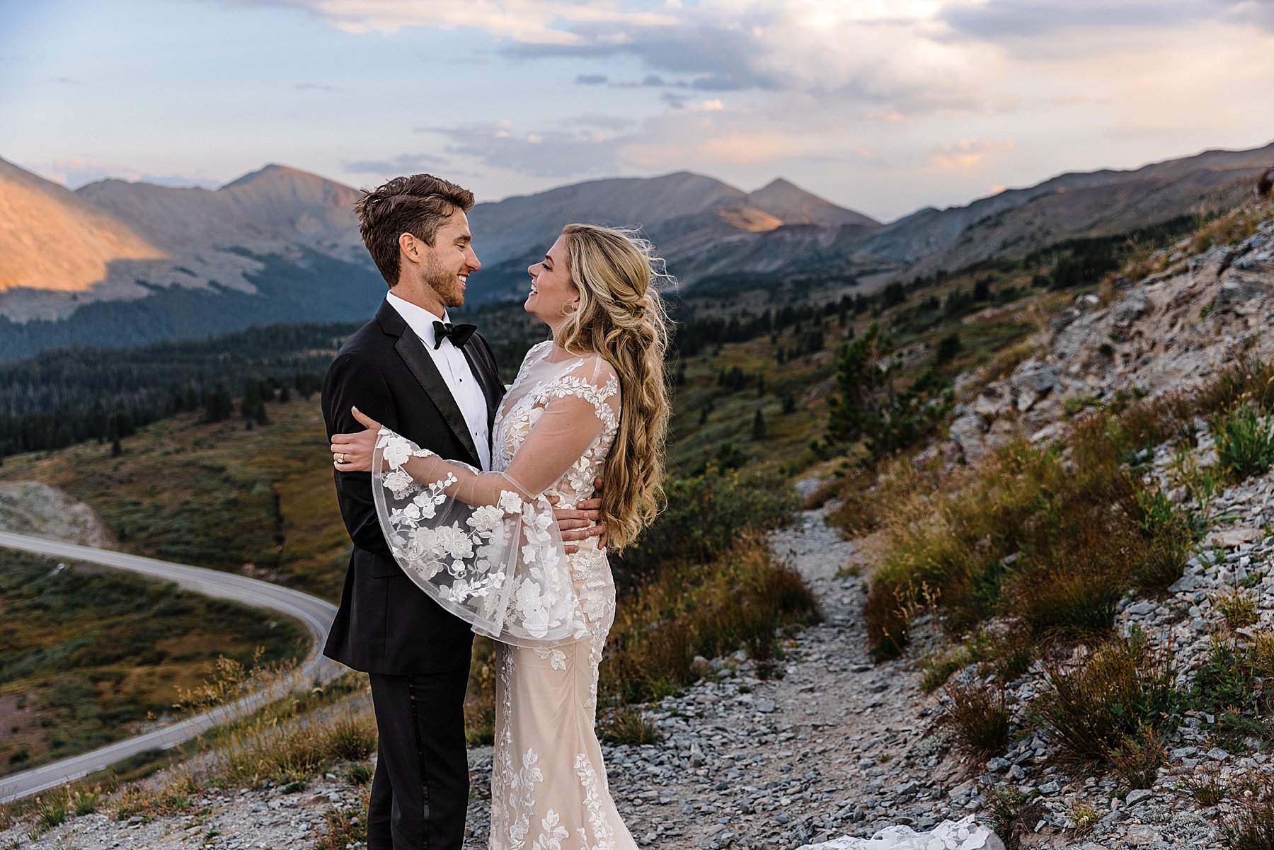 Sunset-Elopement-in-Buena-Vista-Colorado_0056.jpg