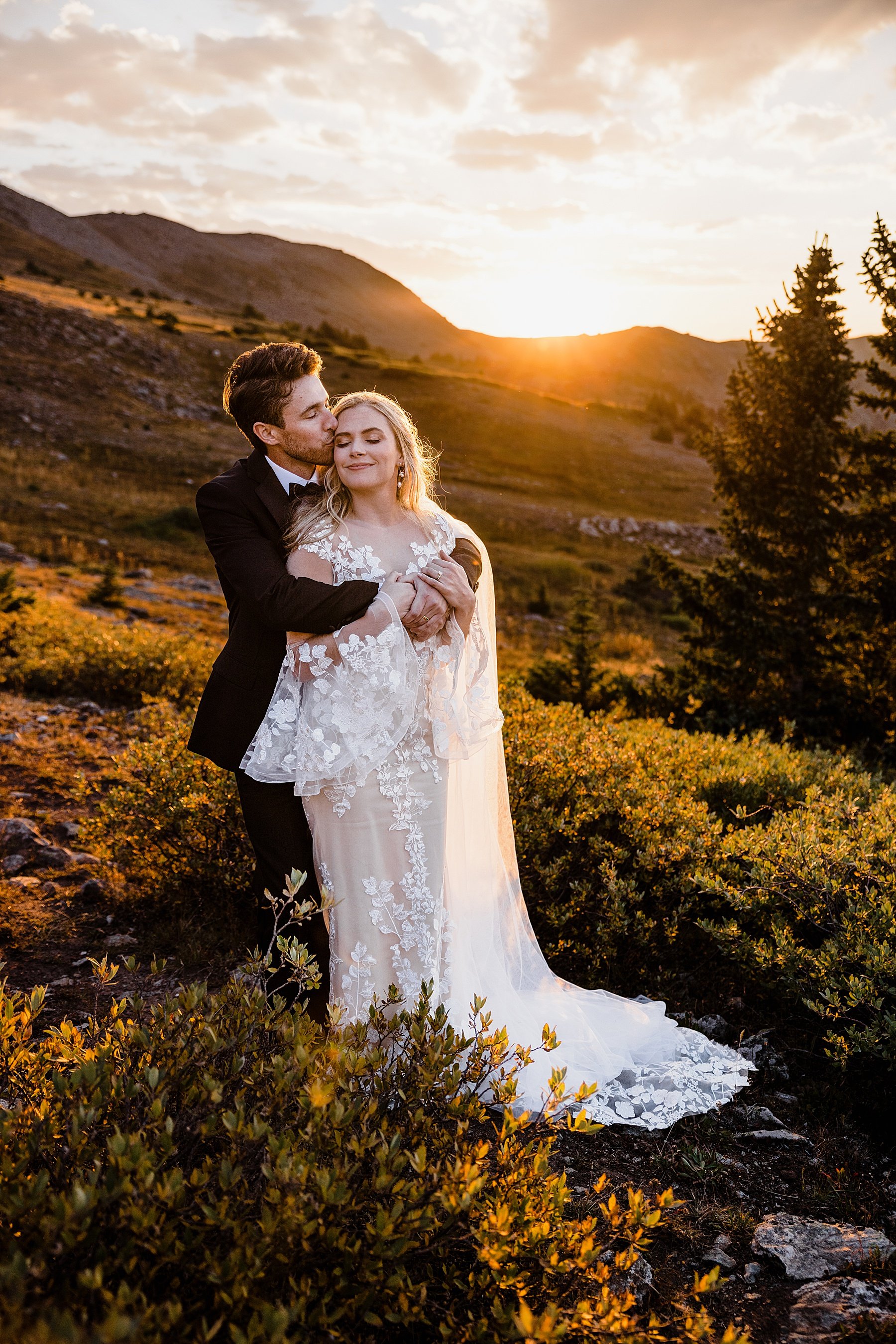 Sunset-Elopement-in-Buena-Vista-Colorado_0065.jpg