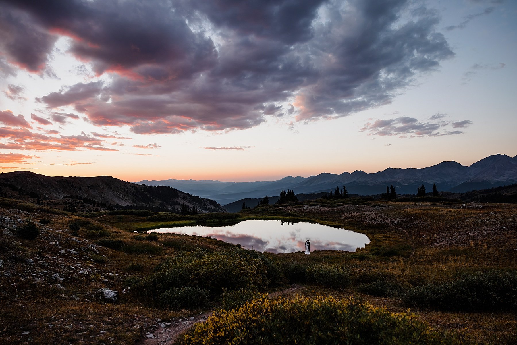 Sunset-Elopement-in-Buena-Vista-Colorado_0071.jpg