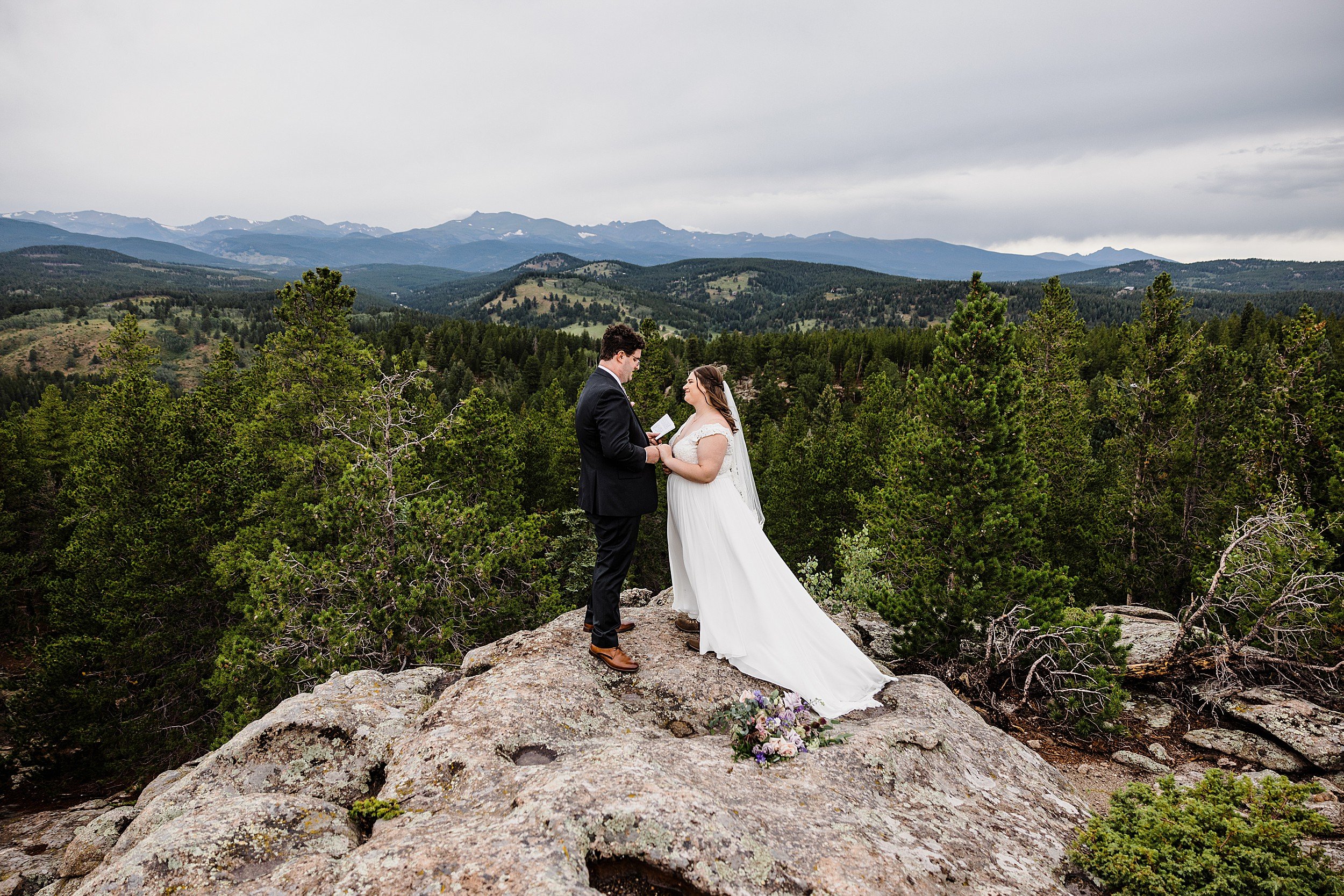 Ranch-elopement-in-boulder-colorado_0022.jpg