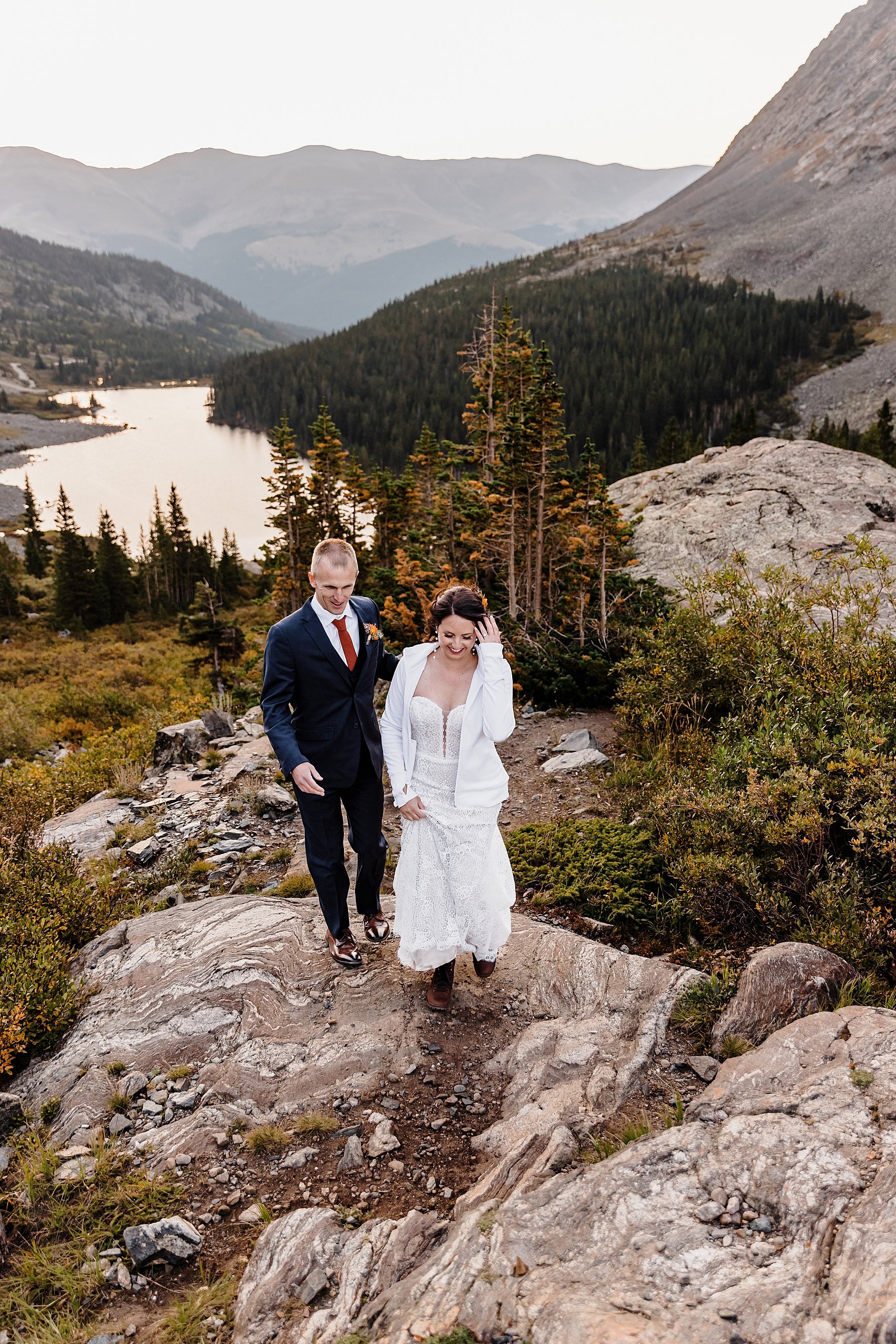 Elopement-with-a-Dog-in-Colorado_0012.jpg