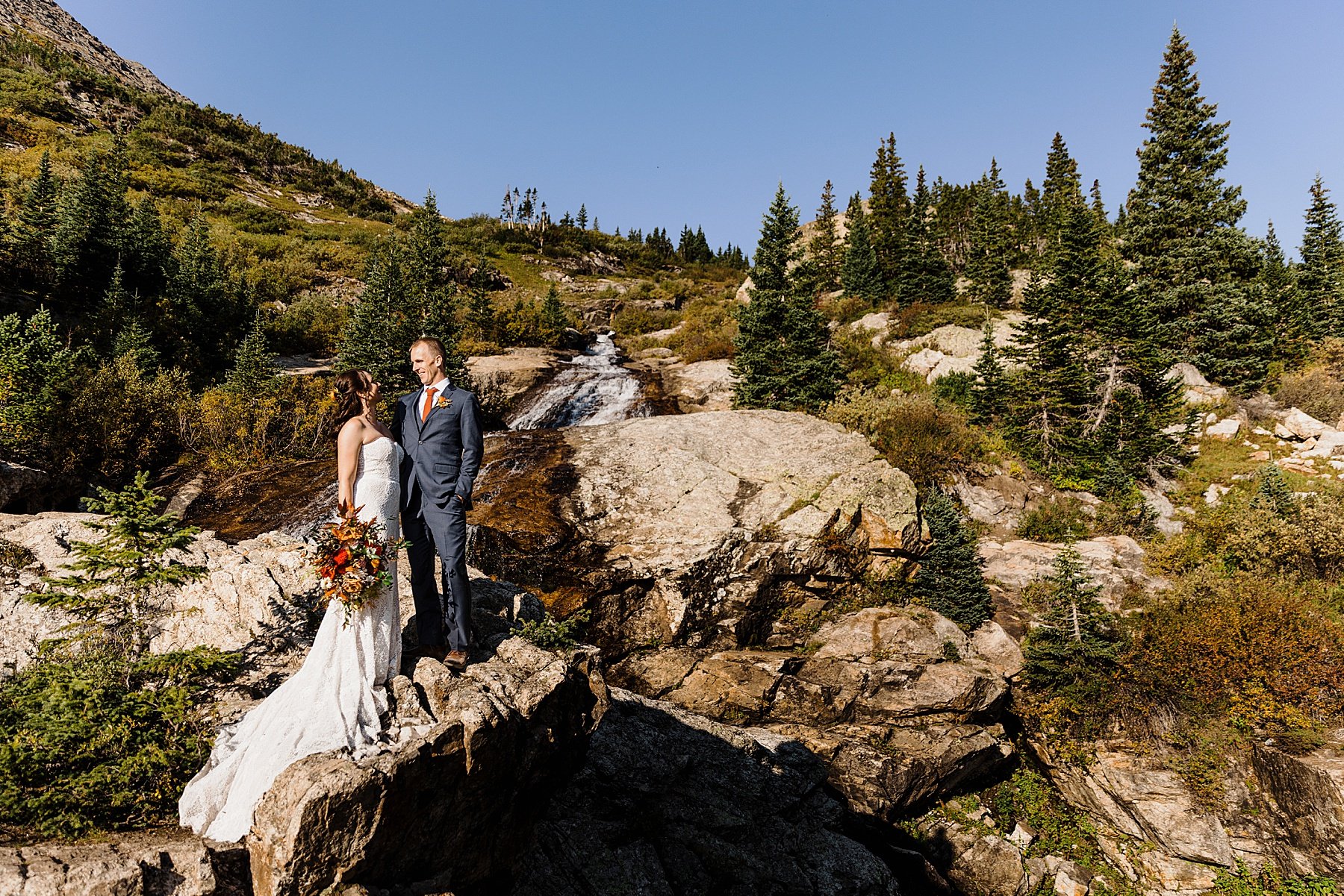 Elopement-with-a-Dog-in-Colorado_0026.jpg