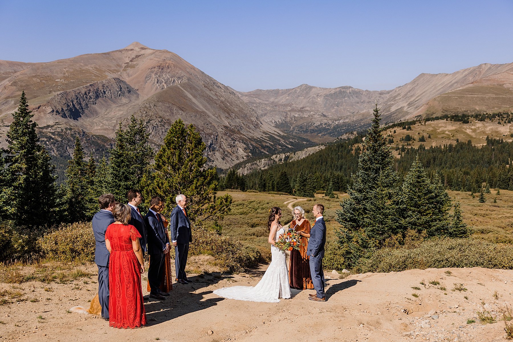 Elopement-with-a-Dog-in-Colorado_0036.jpg