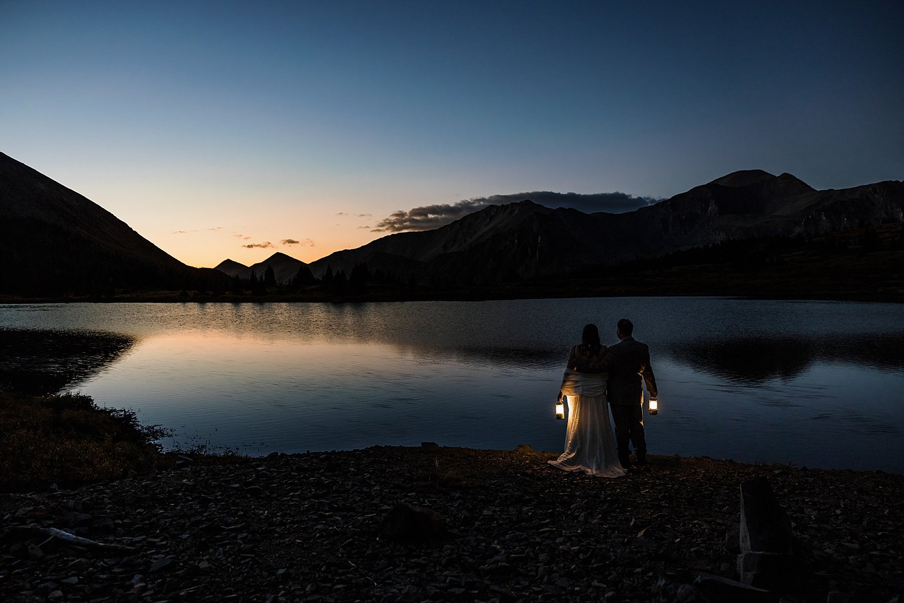 Colorado-Sunrise-Off-Road-Elopement-at-an-Alpine-Lake_0001.jpg