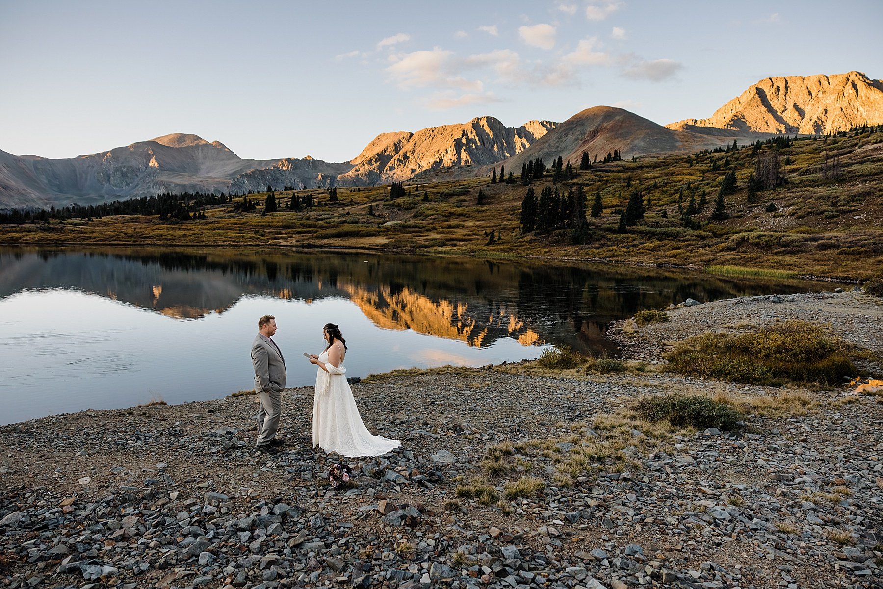 Colorado-Sunrise-Off-Road-Elopement-at-an-Alpine-Lake_0009.jpg