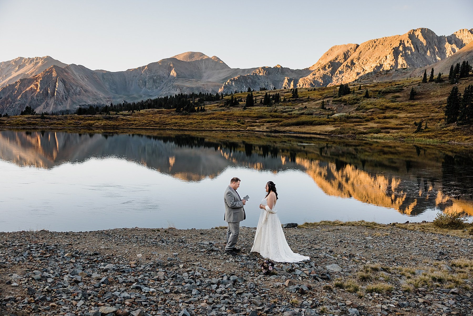 Colorado-Sunrise-Off-Road-Elopement-at-an-Alpine-Lake_0013.jpg