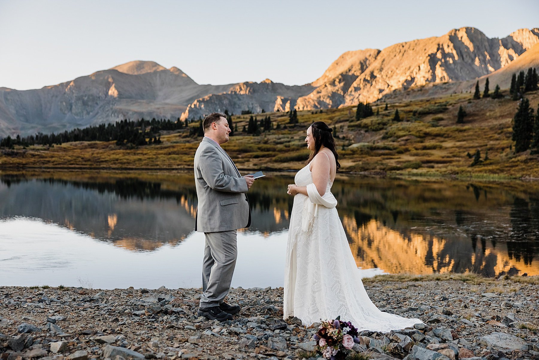 Colorado-Sunrise-Off-Road-Elopement-at-an-Alpine-Lake_0016.jpg