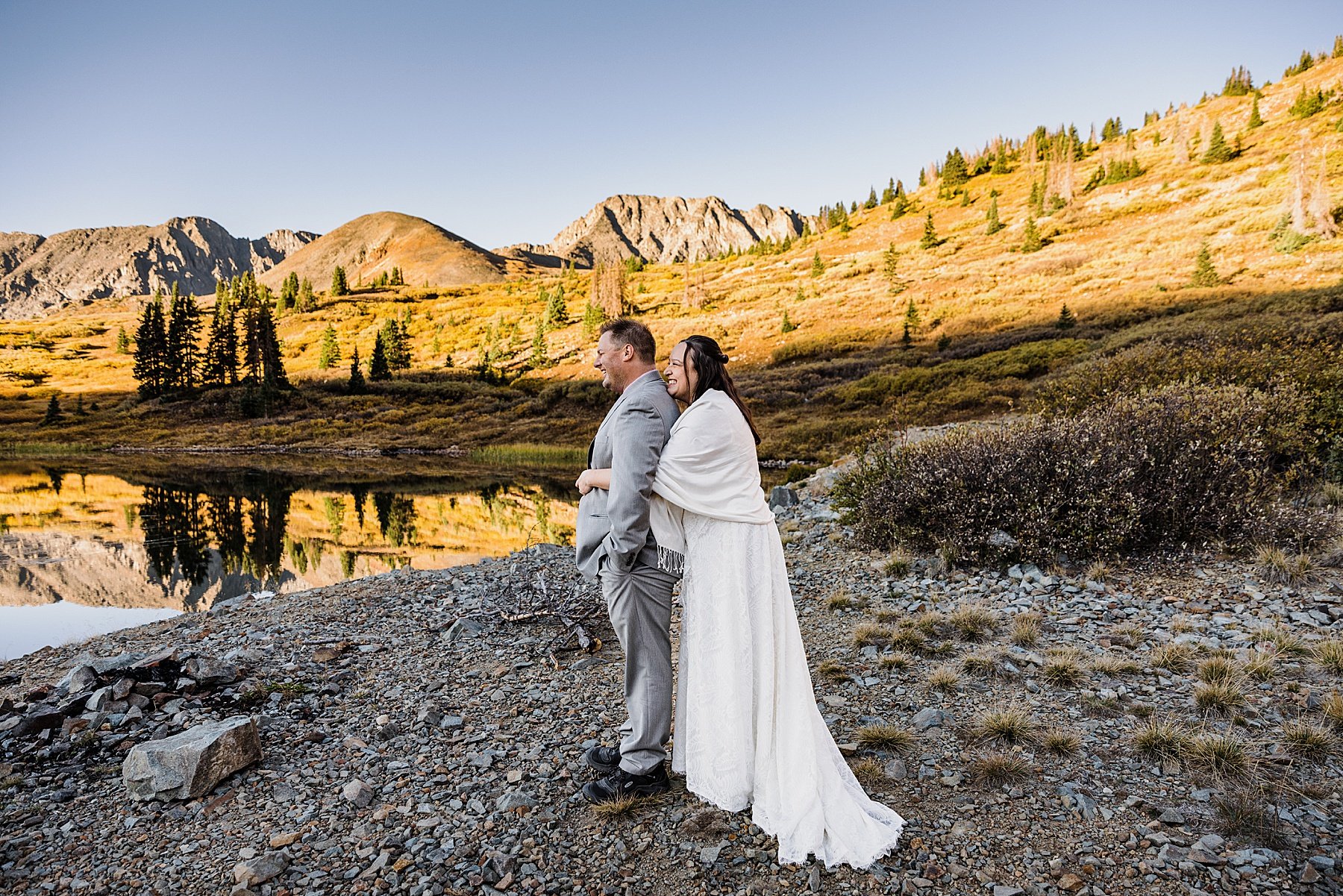 Colorado-Sunrise-Off-Road-Elopement-at-an-Alpine-Lake_0027.jpg