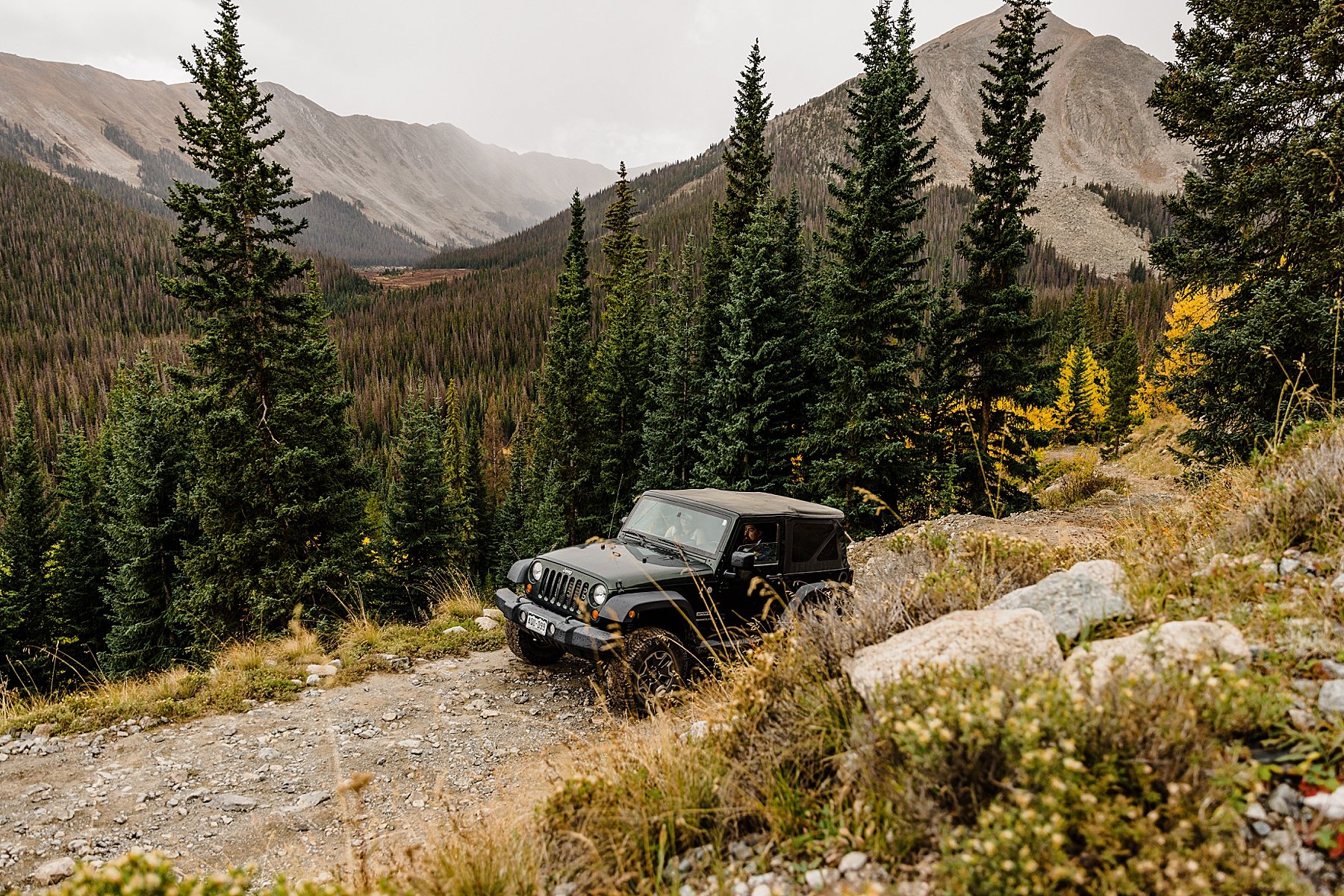 Jeep and Hiking Elopement in Colorado