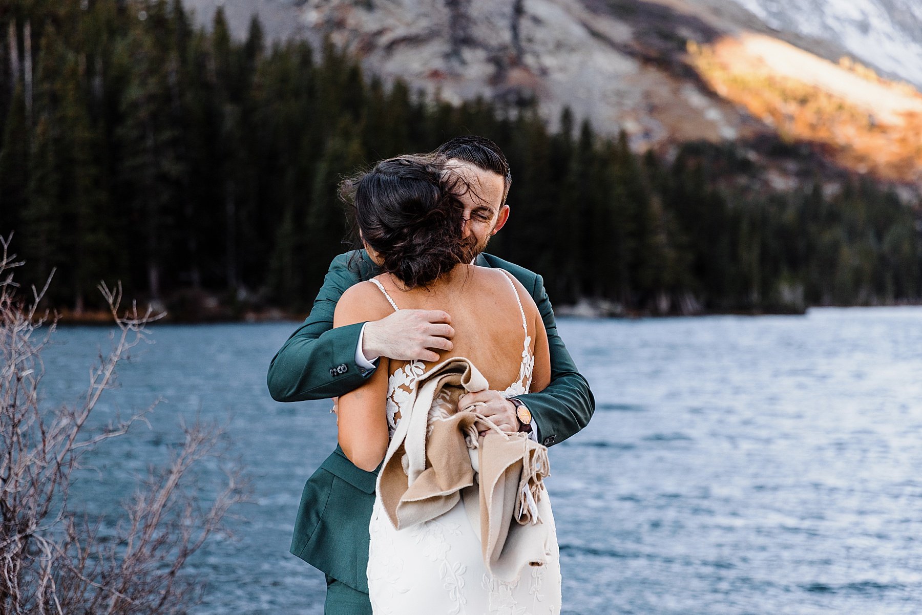 Sapphire-Point-Elopement-Breckenridge-Colorado_0005.jpg