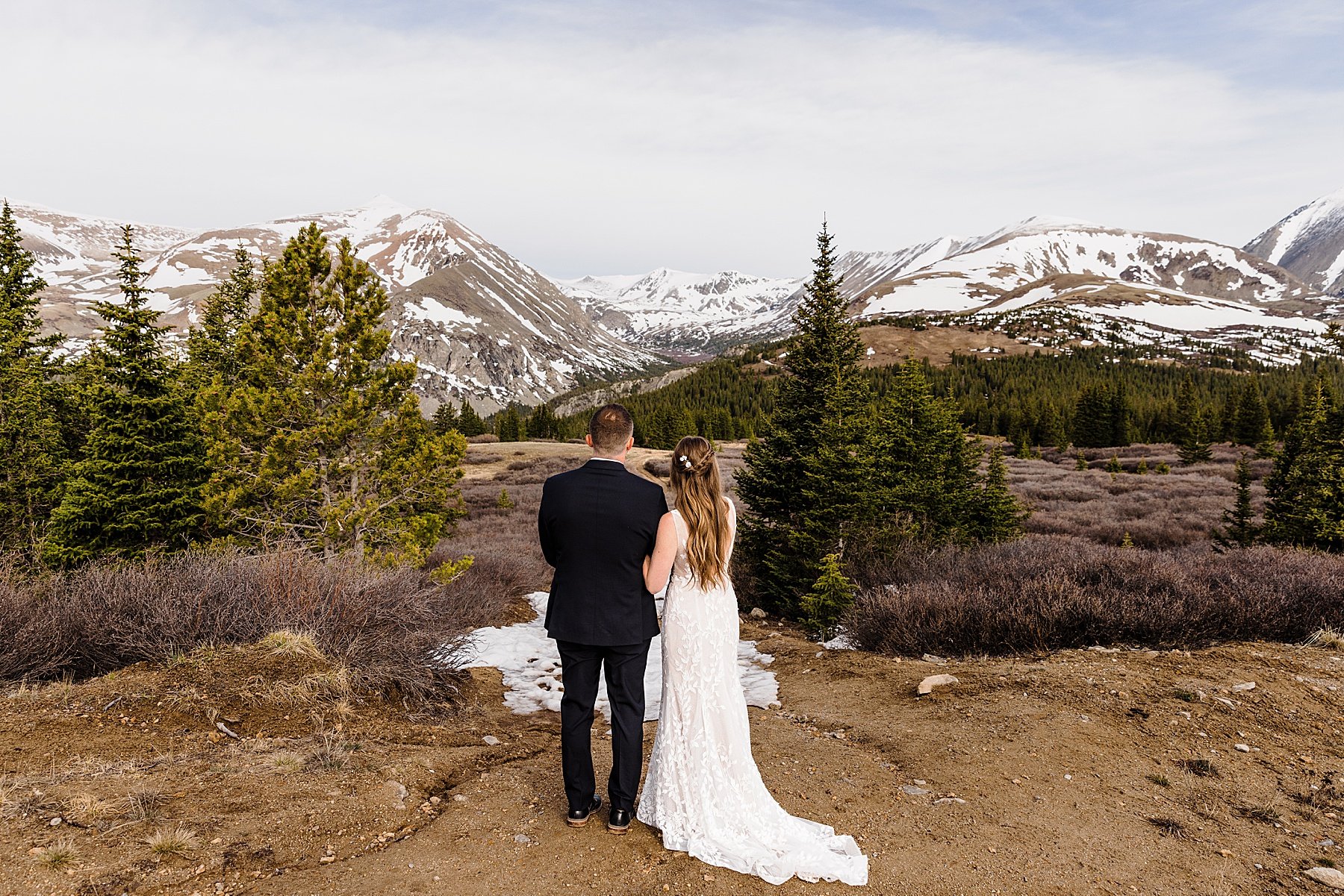 Sunrise-and-Sunset-Elopement-in-Colorado_0023.jpg