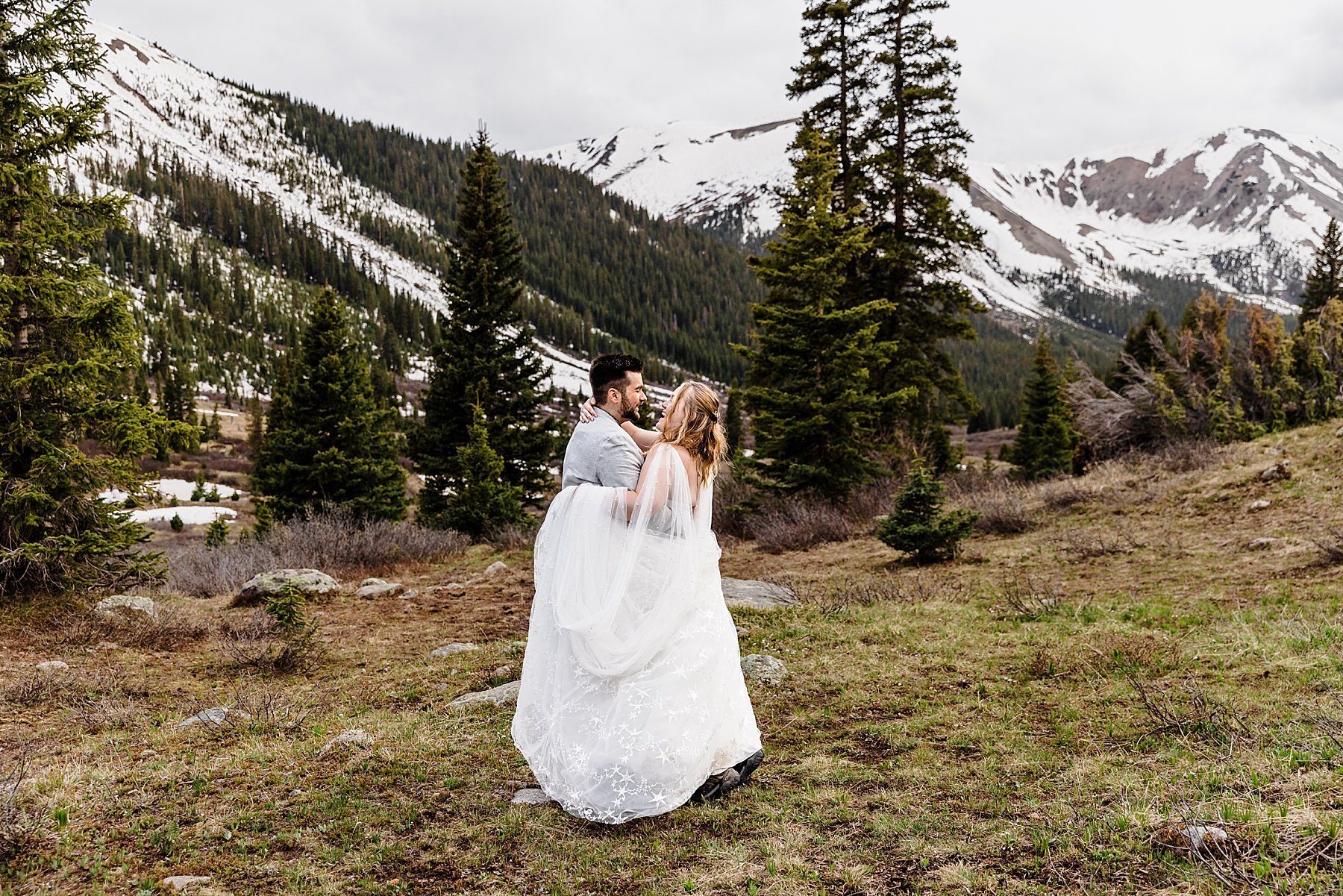  Alpine Lake Hiking Elopement in Colorado 