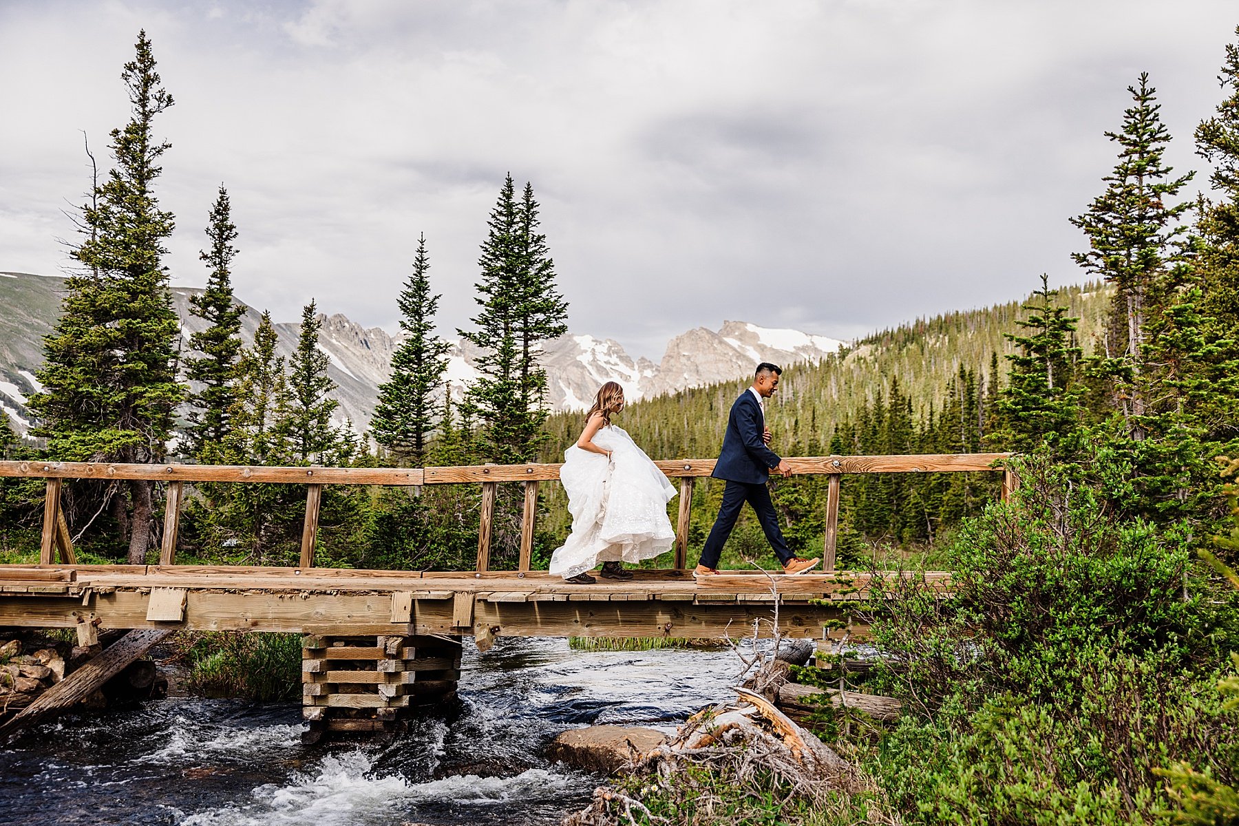 Colorado-Sunrise-Hiking-Elopement-Photographer_0059.jpg