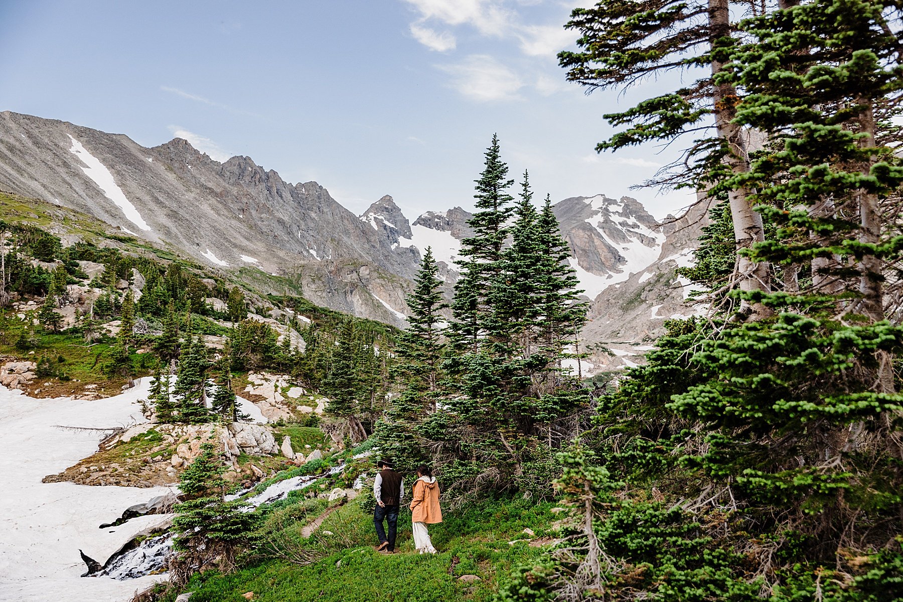 Colorado-Sunset-Hiking-Elopement-at-an-Alpine-Lake_0046.jpg