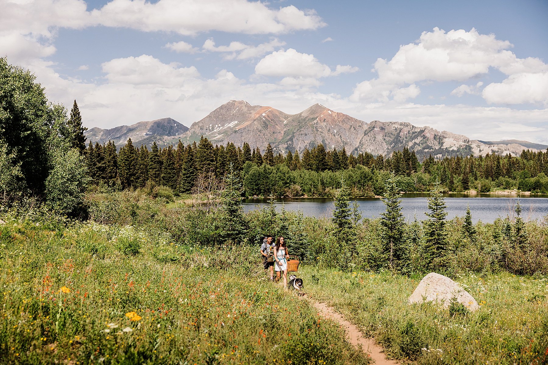 Colorado-Alpine-Lake-Hiking-Elopement-in-Crested-Butte_0006.jpg