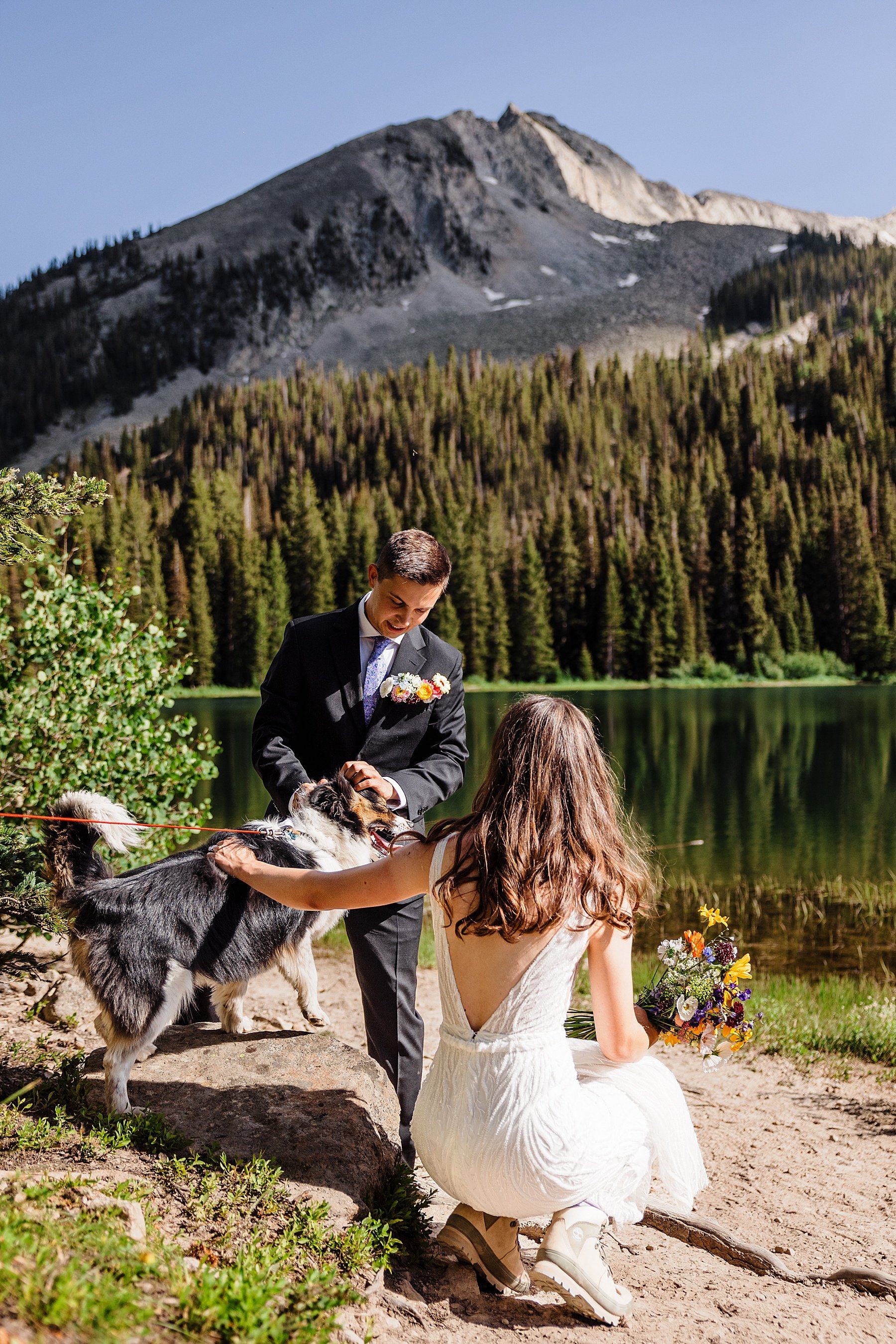 Colorado-Alpine-Lake-Hiking-Elopement-in-Crested-Butte_0016.jpg