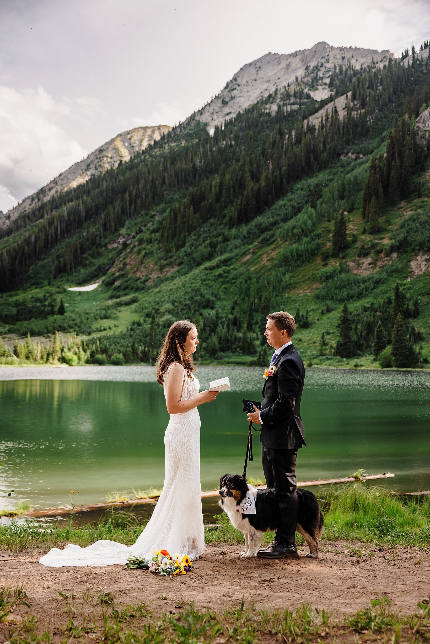 Colorado-Alpine-Lake-Hiking-Elopement-in-Crested-Butte_0032.jpg