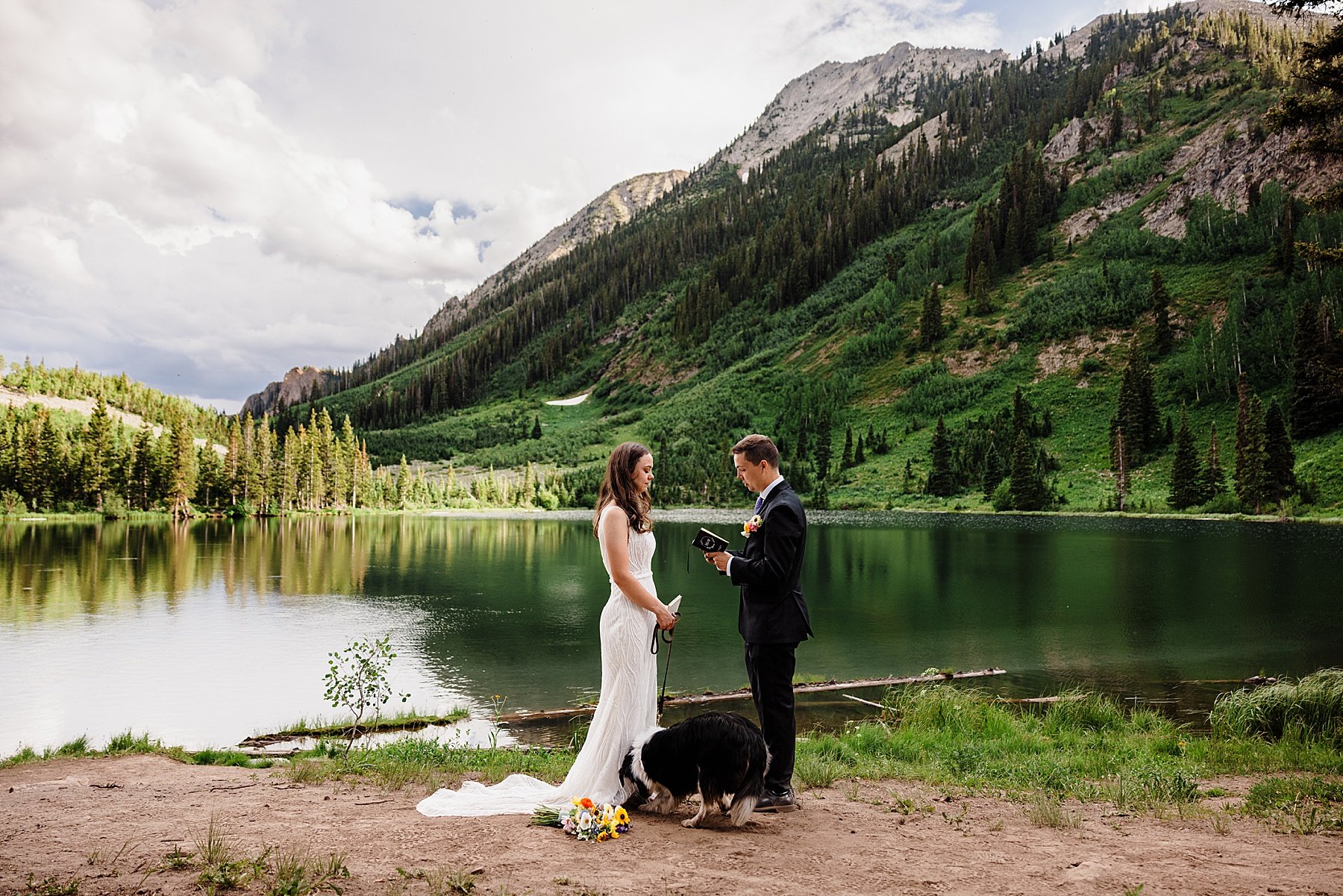 Colorado-Alpine-Lake-Hiking-Elopement-in-Crested-Butte_0038.jpg