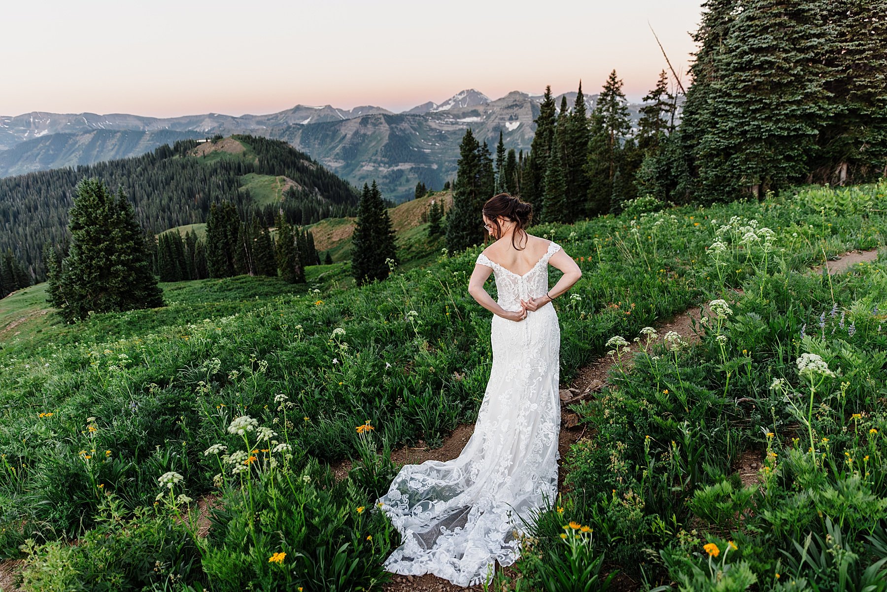 Crested-Butte-Colorado-Elopement-at-Sunrise_0007.jpg