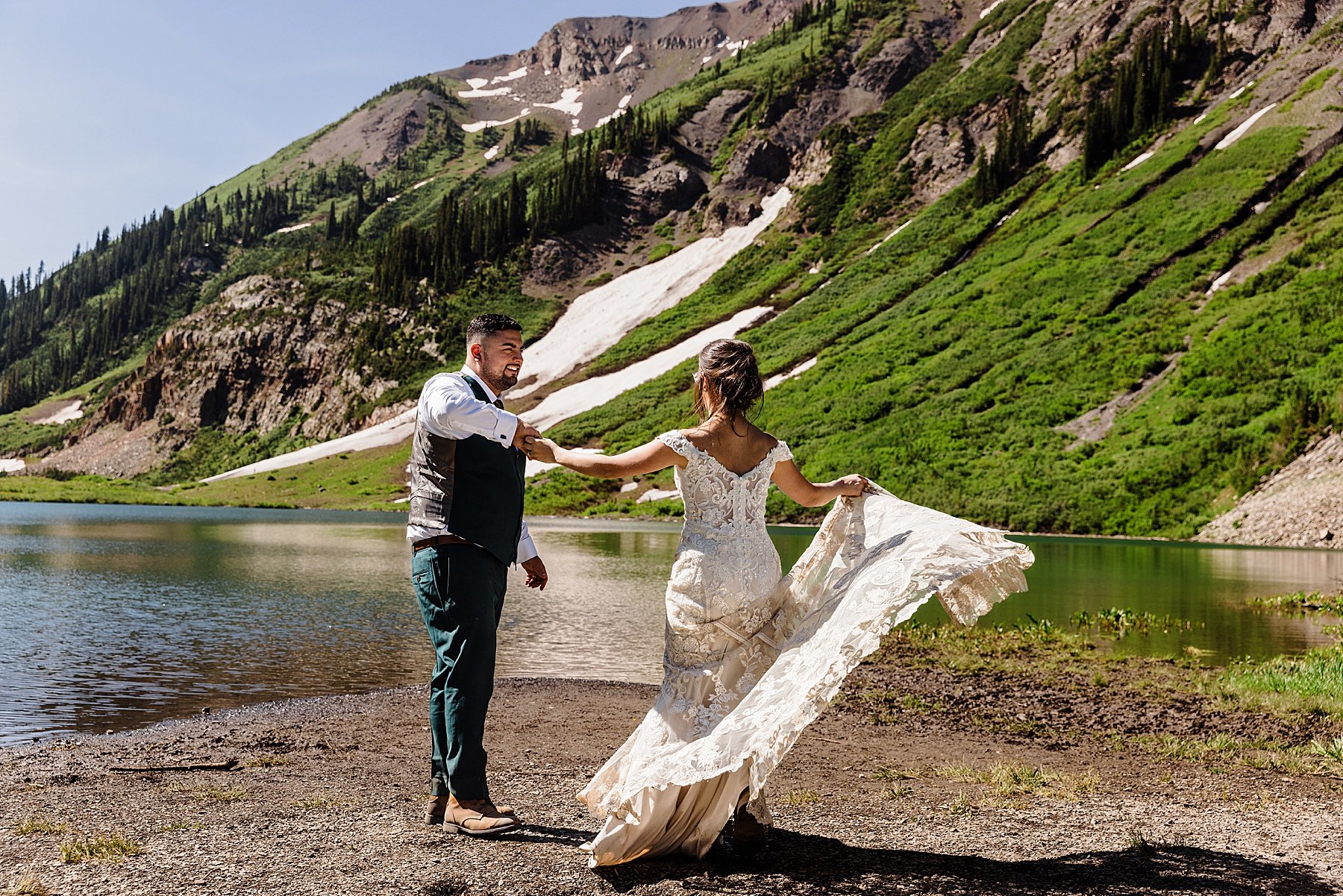 Crested-Butte-Colorado-Elopement-at-Sunrise_0063.jpg