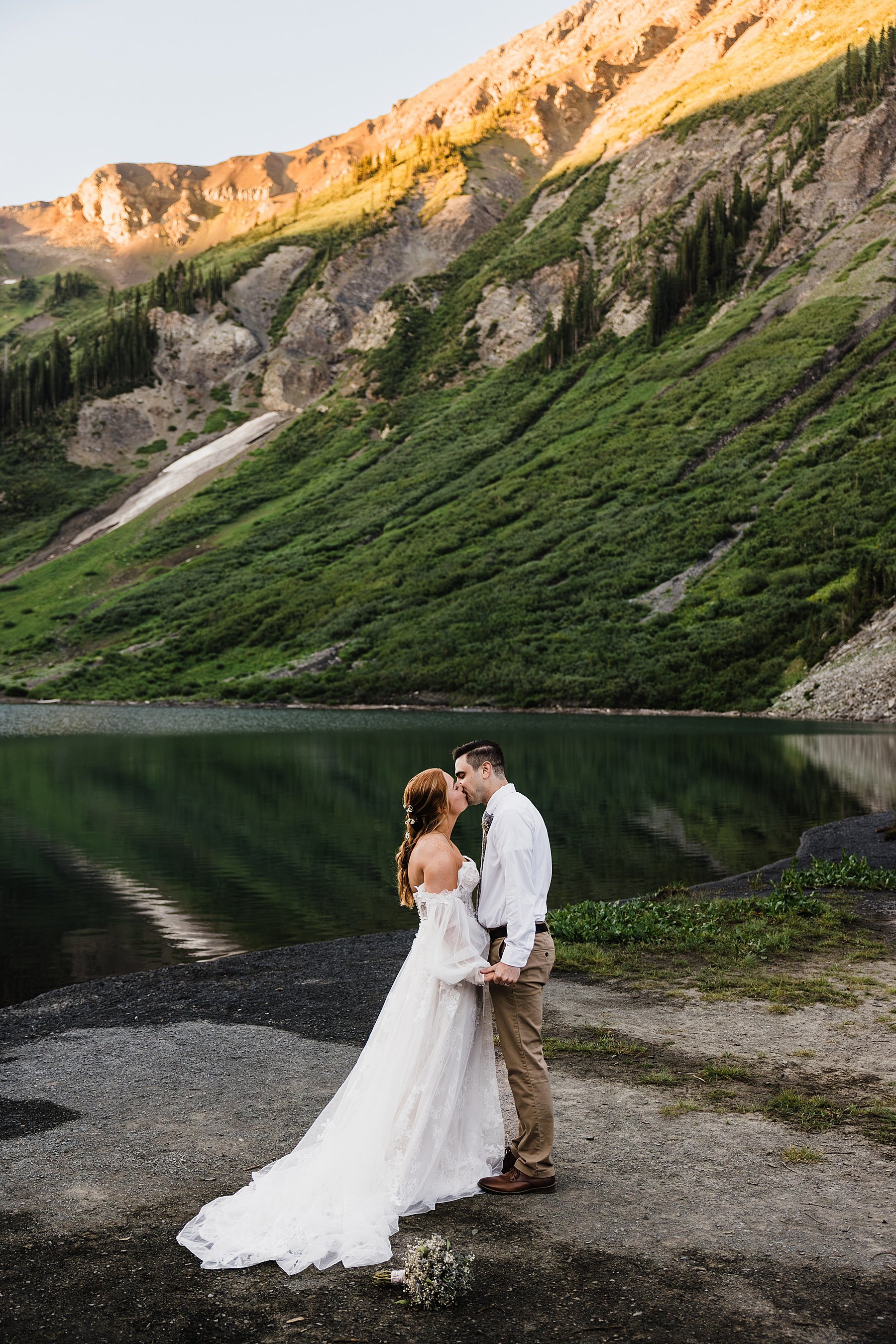 Crested-Butte-Colorado-Elopement-at-Sunrise_0089.jpg