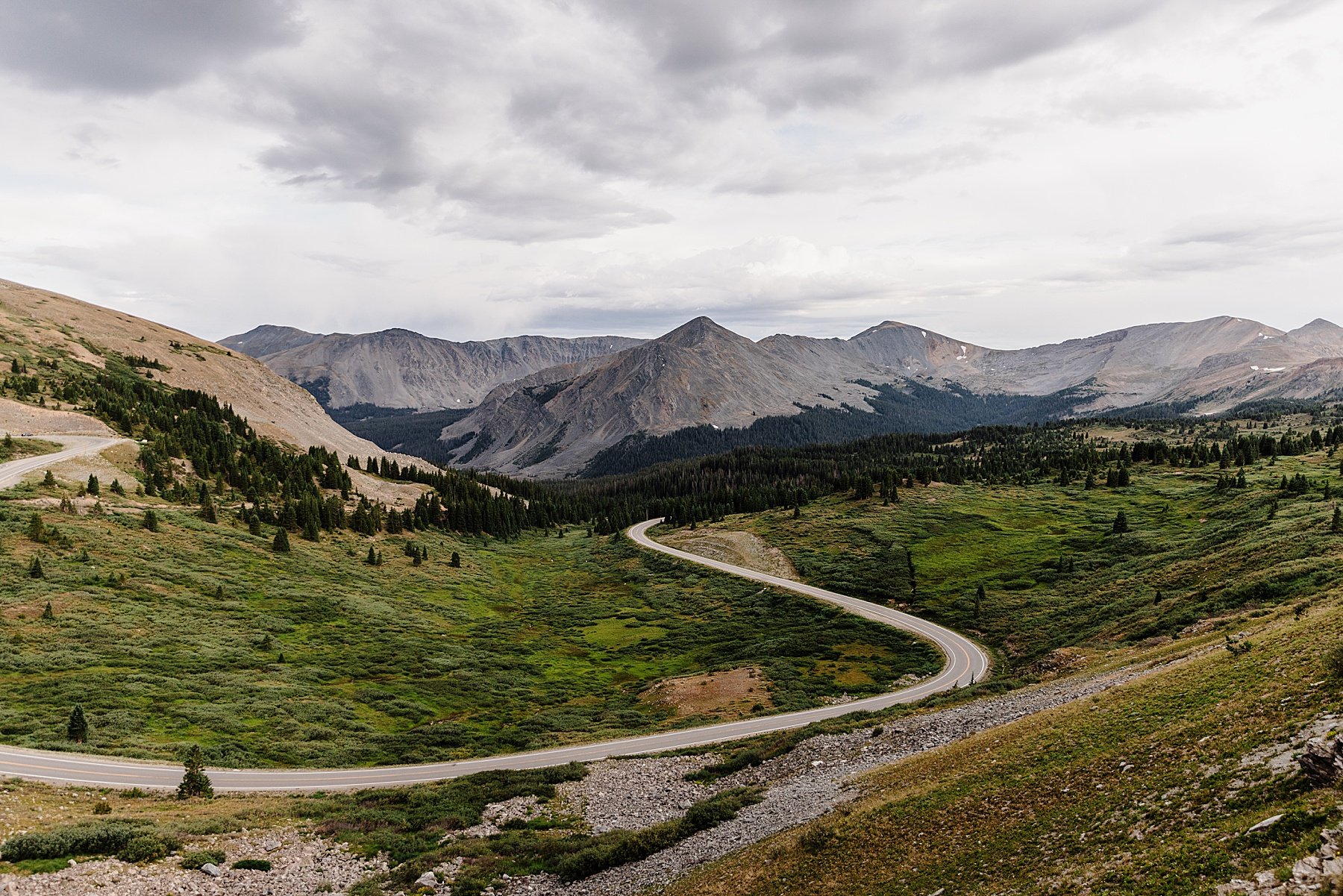 Crested-Butte-Colorado-Elopement-at-Sunrise_0133.jpg