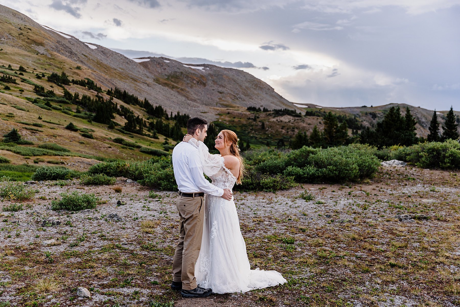 Crested-Butte-Colorado-Elopement-at-Sunrise_0140.jpg