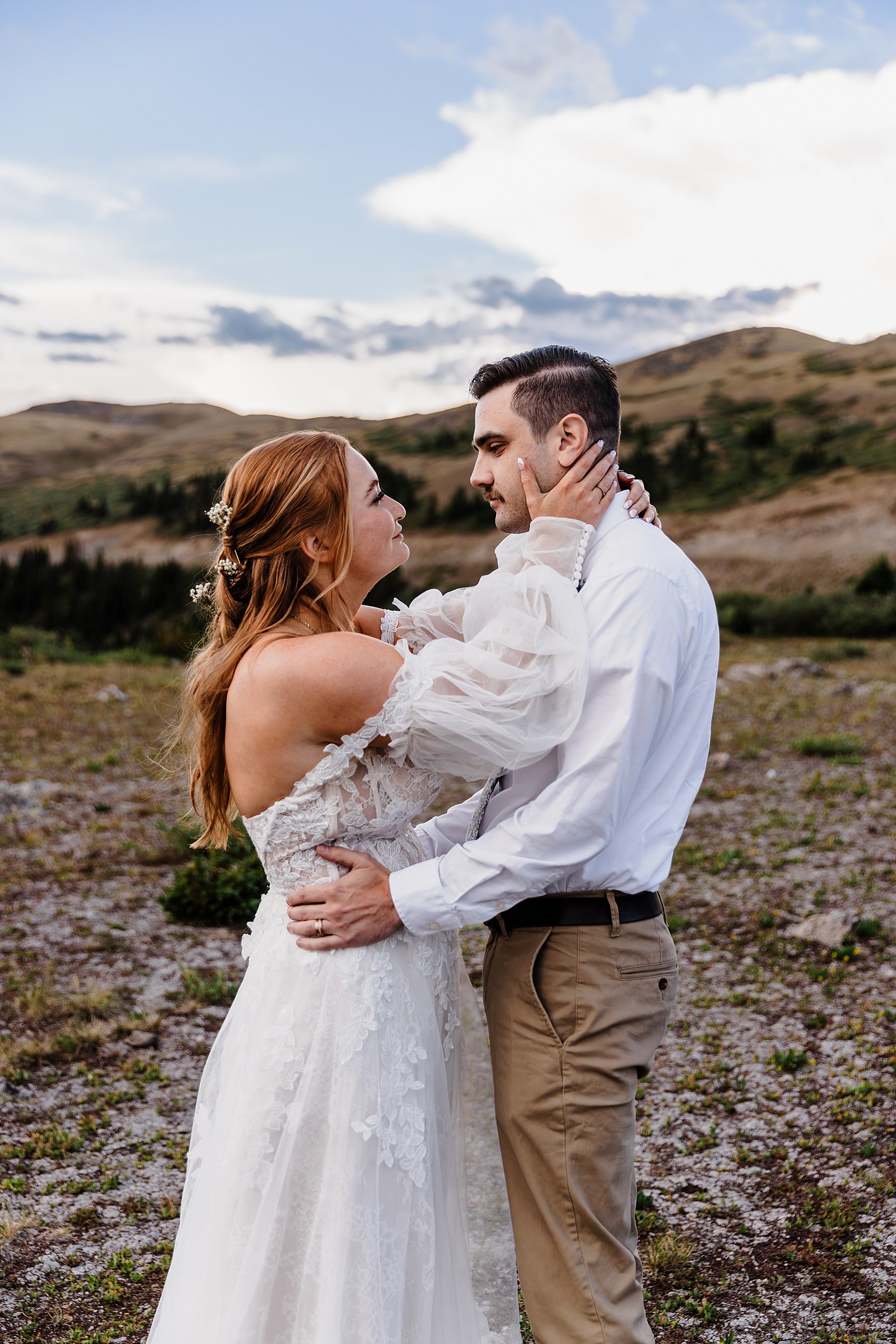 Crested-Butte-Colorado-Elopement-at-Sunrise_0139.jpg