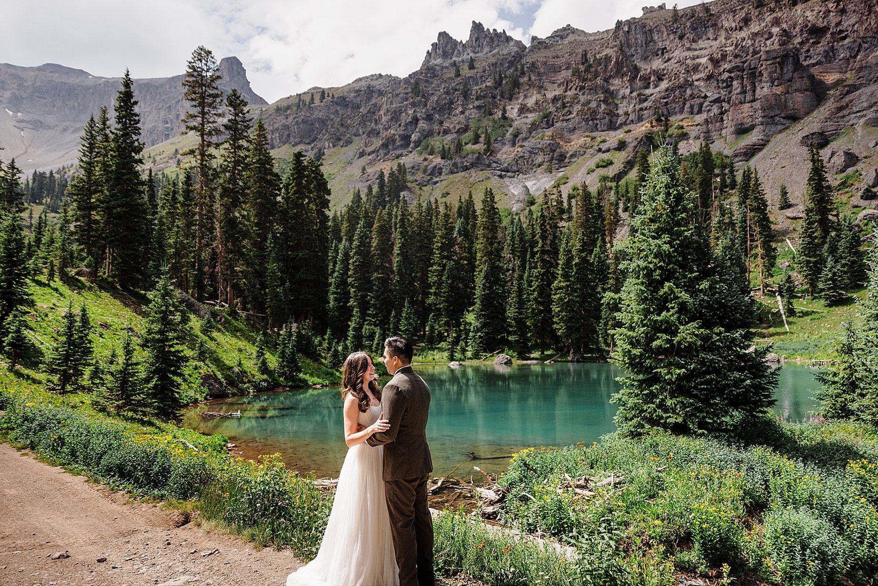 Ouray-Jeep-Elopement-in-Colorado_0016.jpg