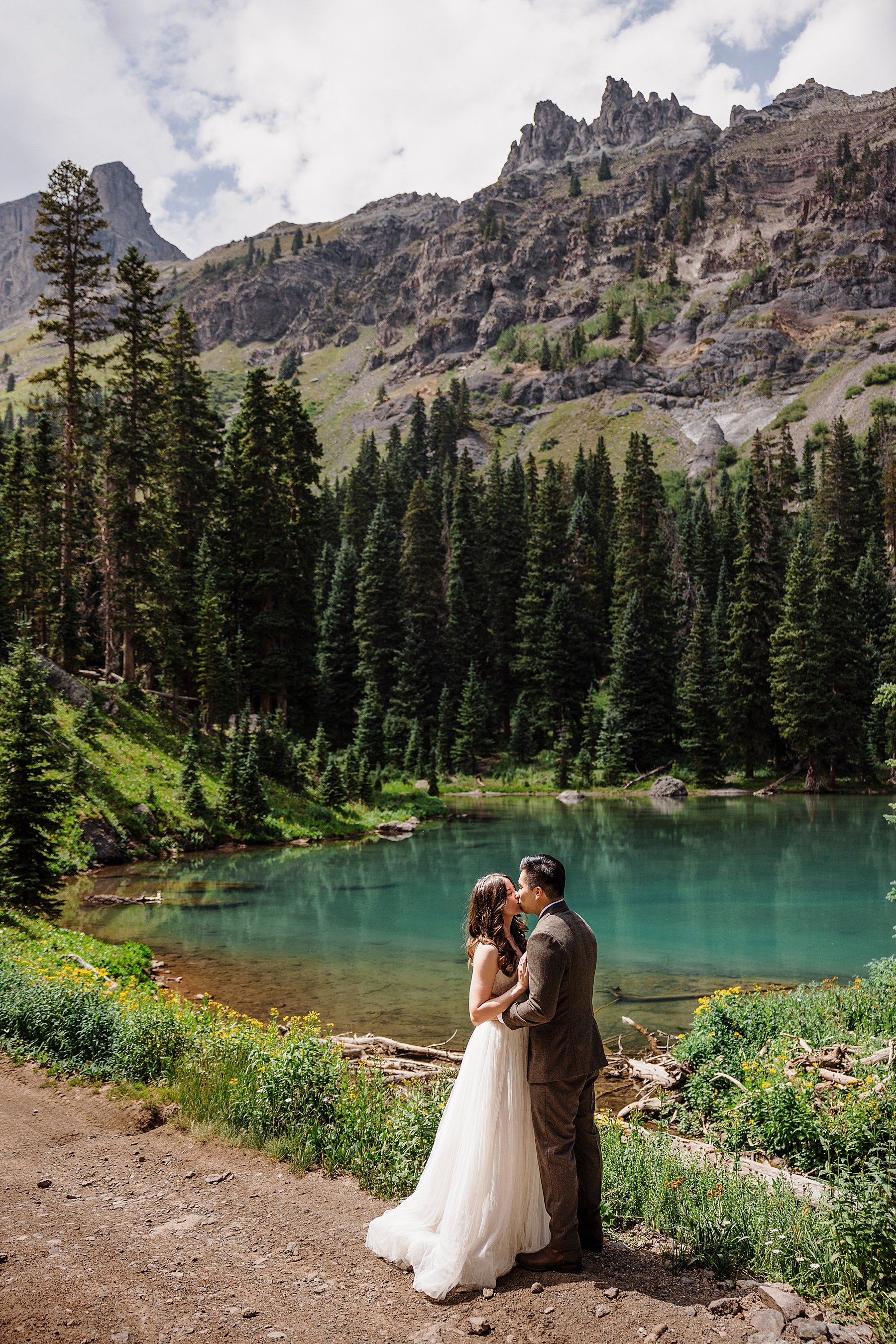 Ouray-Jeep-Elopement-in-Colorado_0017.jpg
